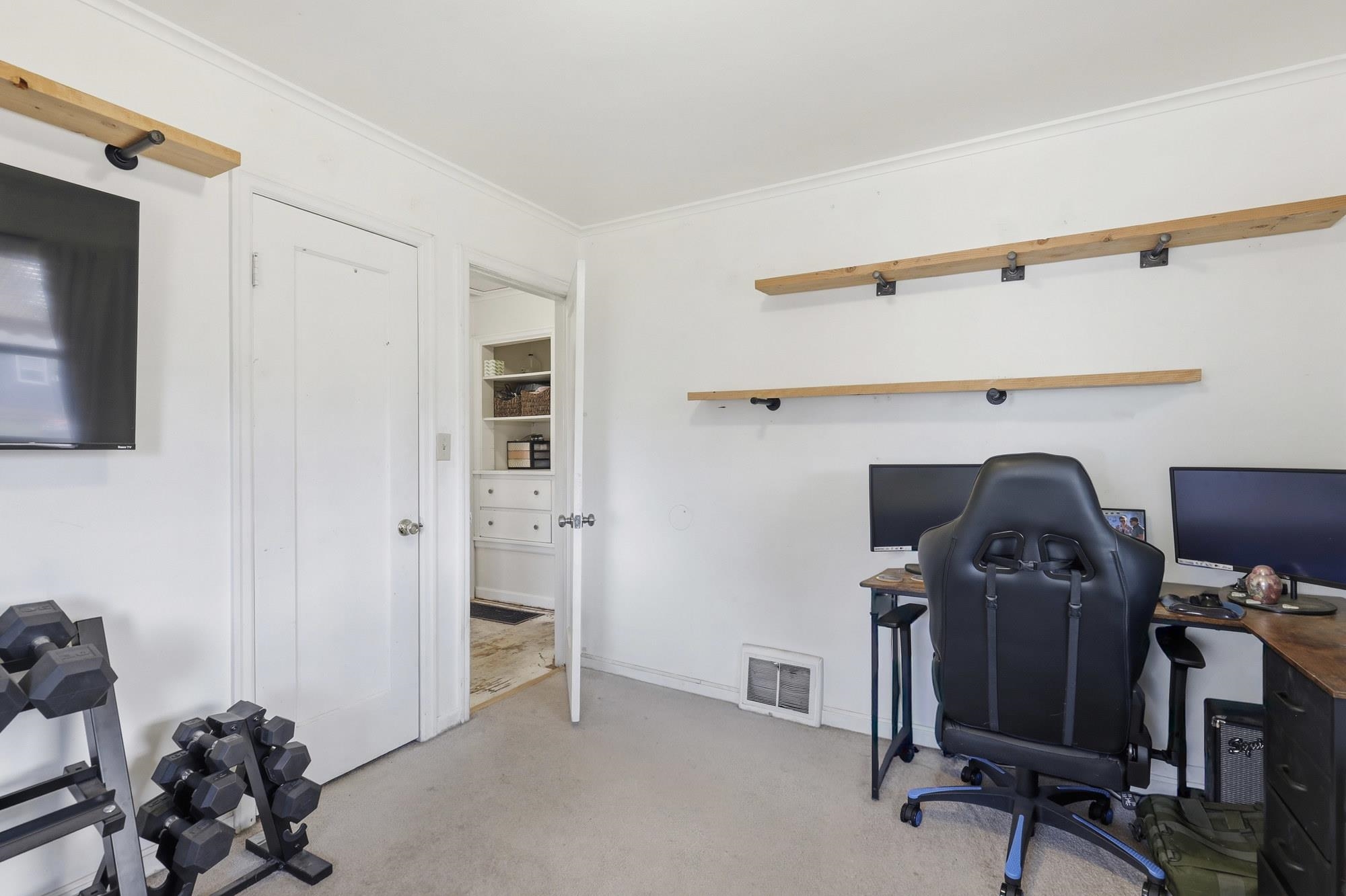 917 E Glass Ave - Photo 21