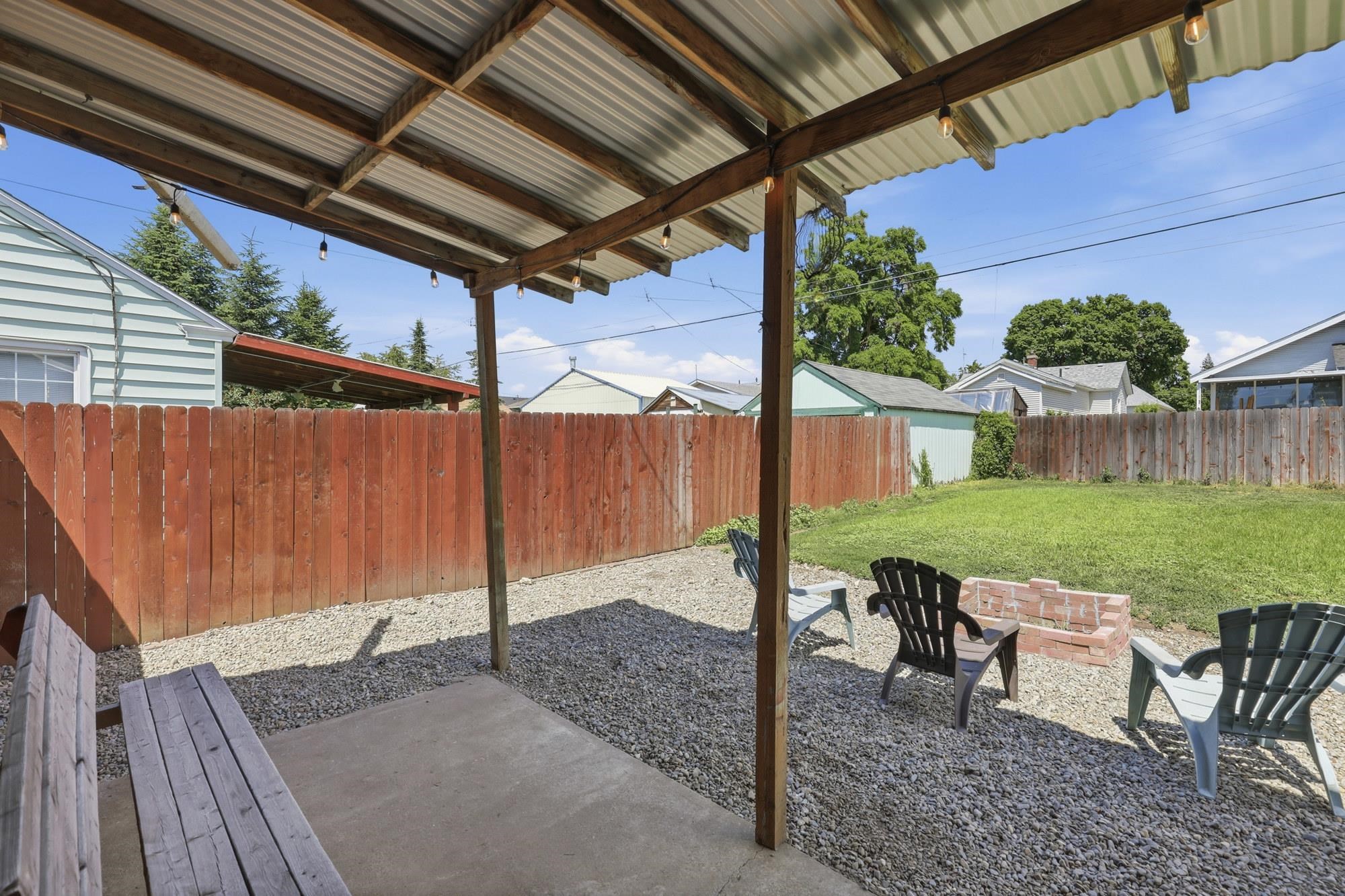 917 E Glass Ave - Photo 25