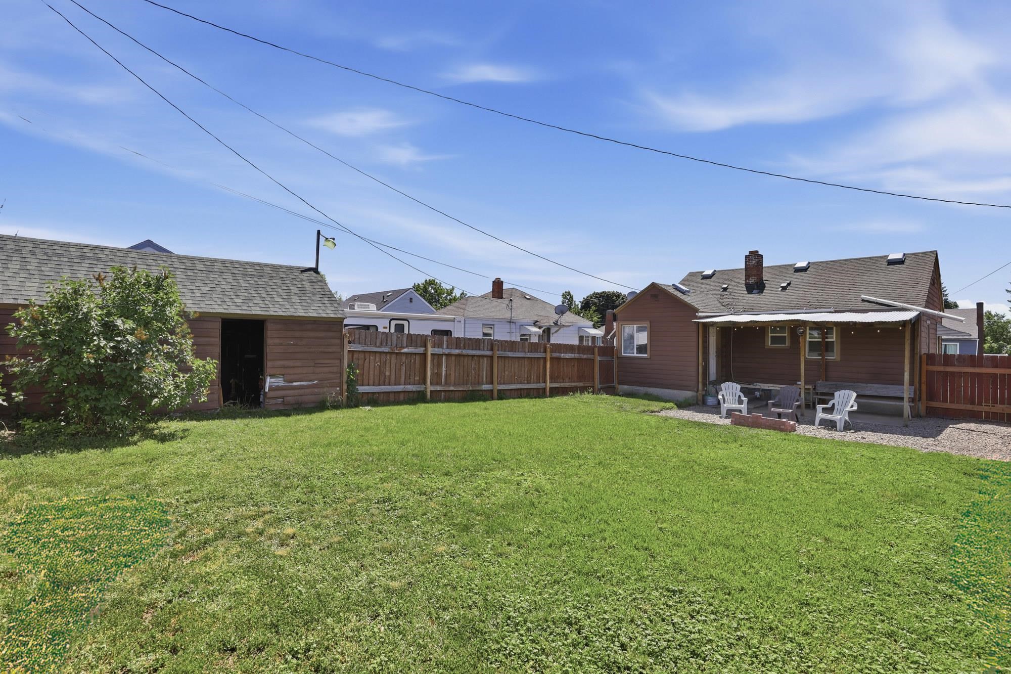 917 E Glass Ave - Photo 27