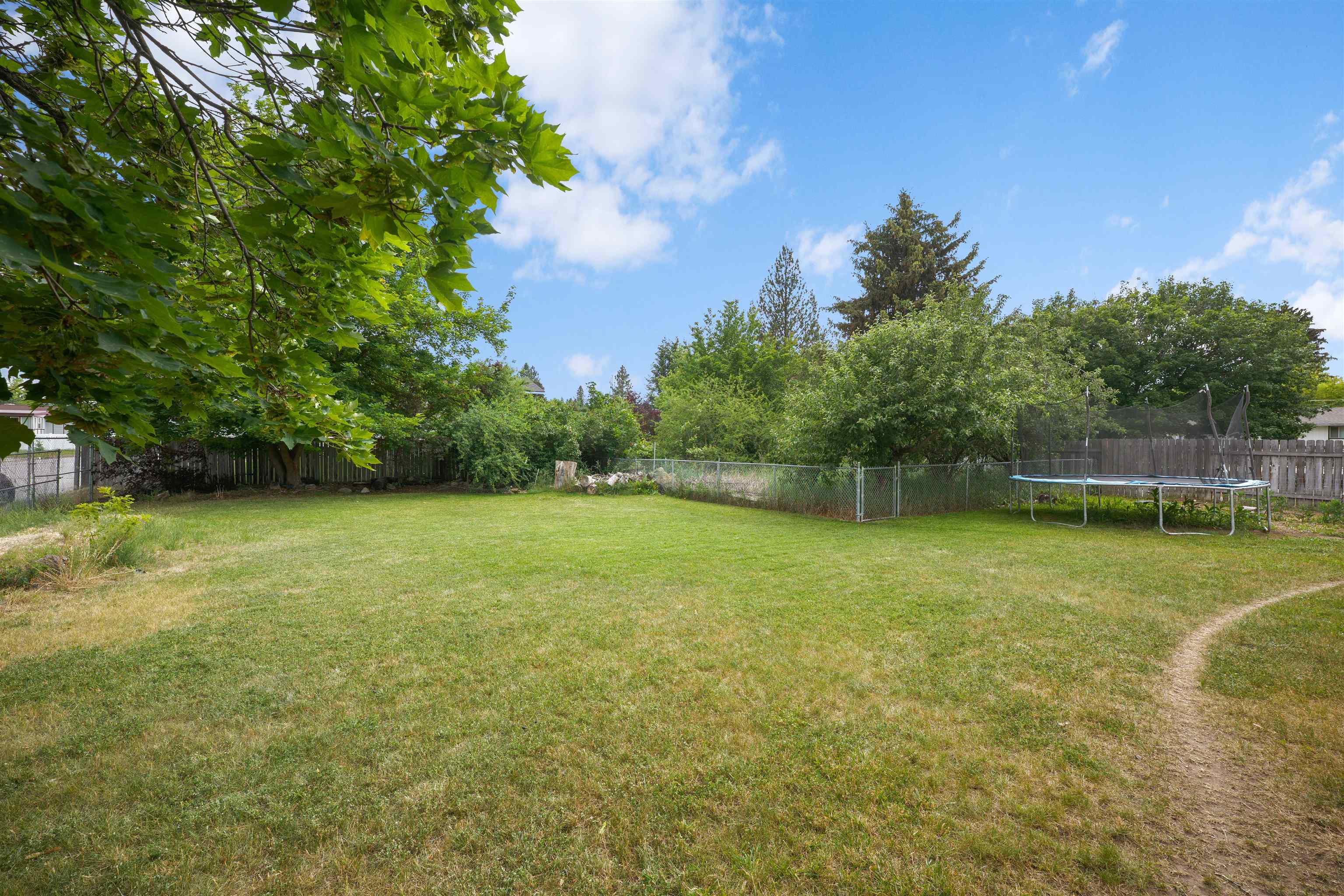 12322 E 26th Ave - Photo 25
