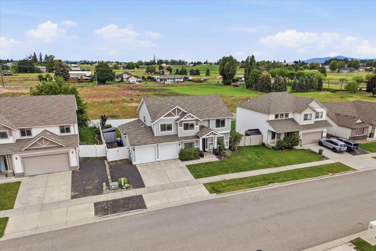2718 W Heath Ave - Photo 3