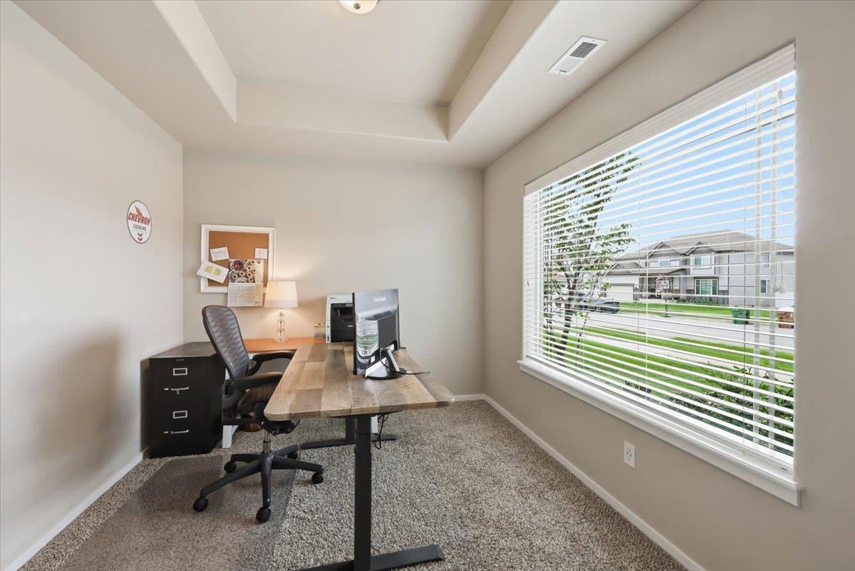 2718 W Heath Ave - Photo 8