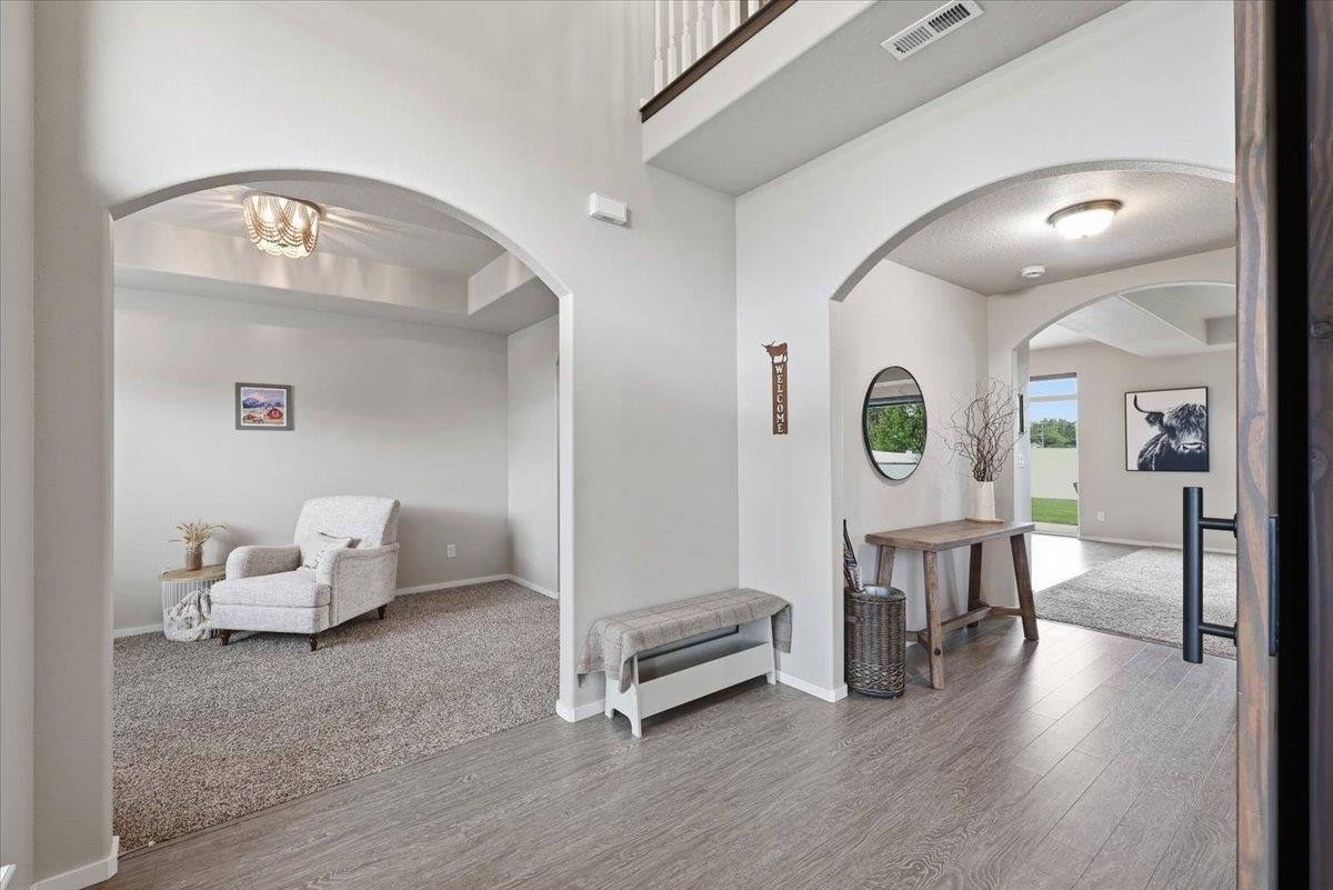2718 W Heath Ave - Photo 9
