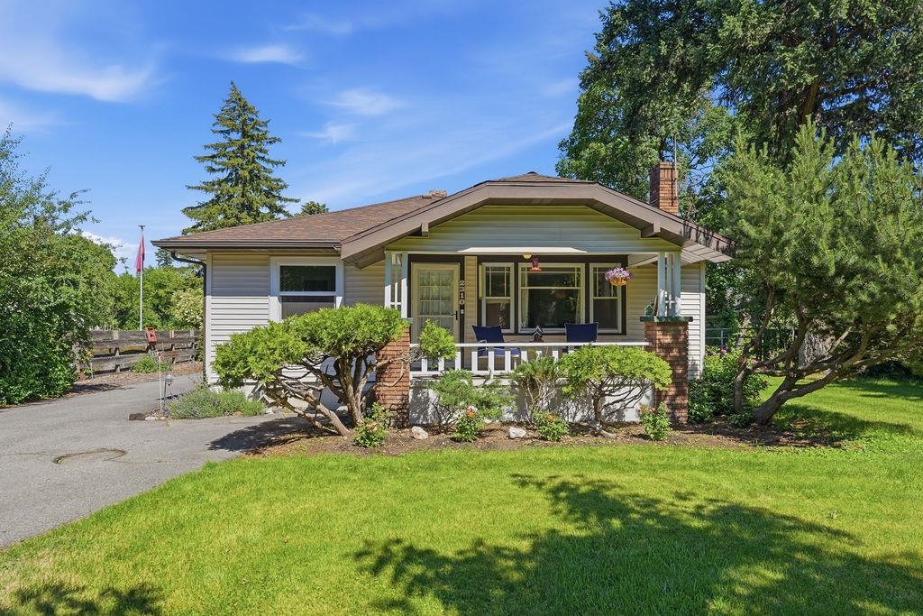 2310 N Park Rd - Photo 1