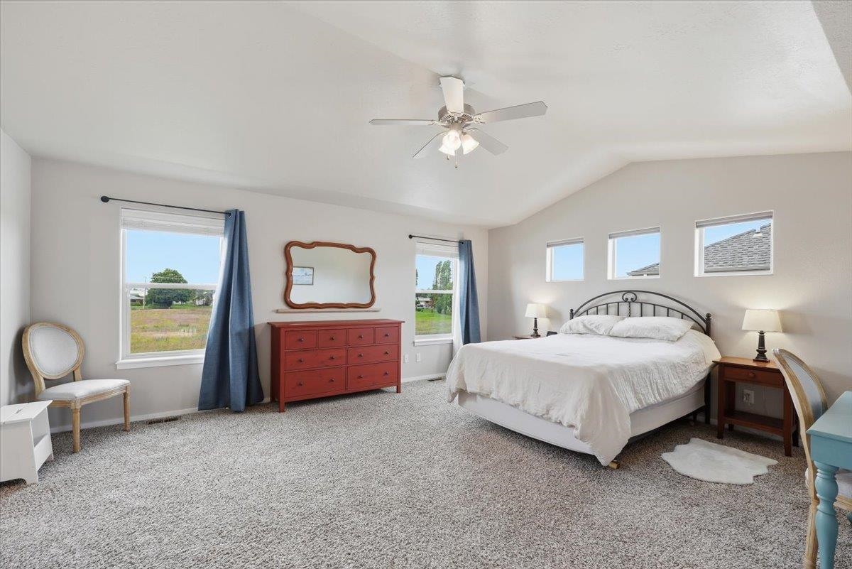 2718 W Heath Ave - Photo 21