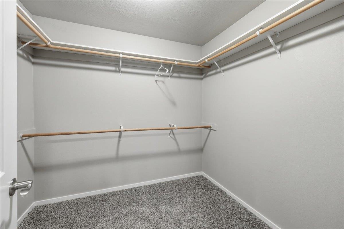 2718 W Heath Ave - Photo 26