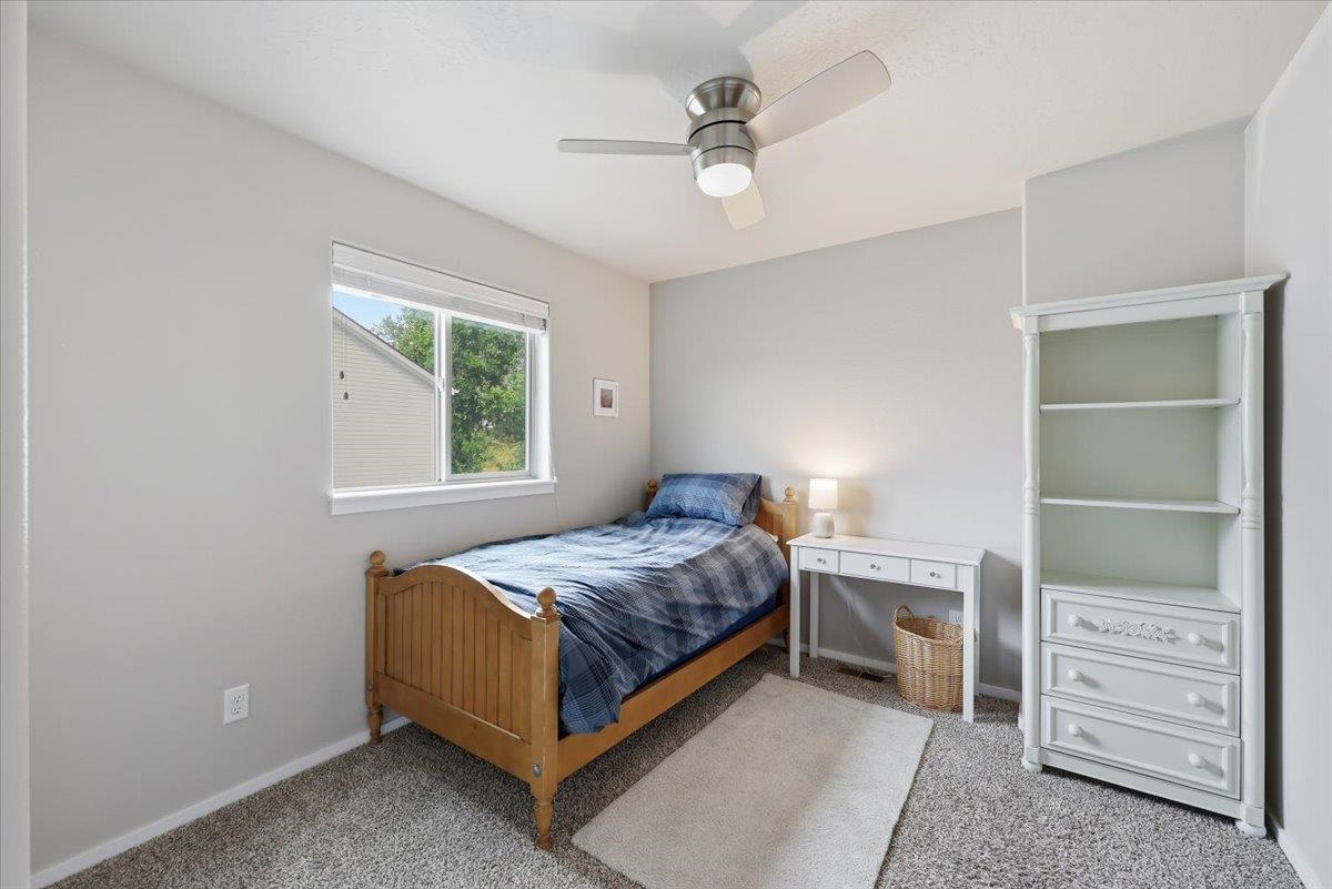 2718 W Heath Ave - Photo 29
