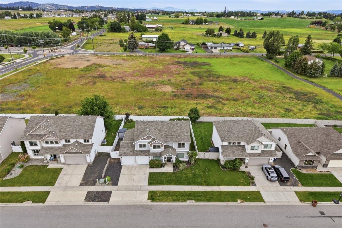 2718 W Heath Ave - Photo 40