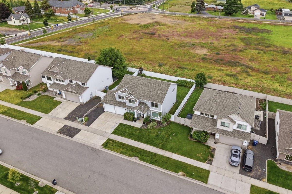 2718 W Heath Ave - Photo 41
