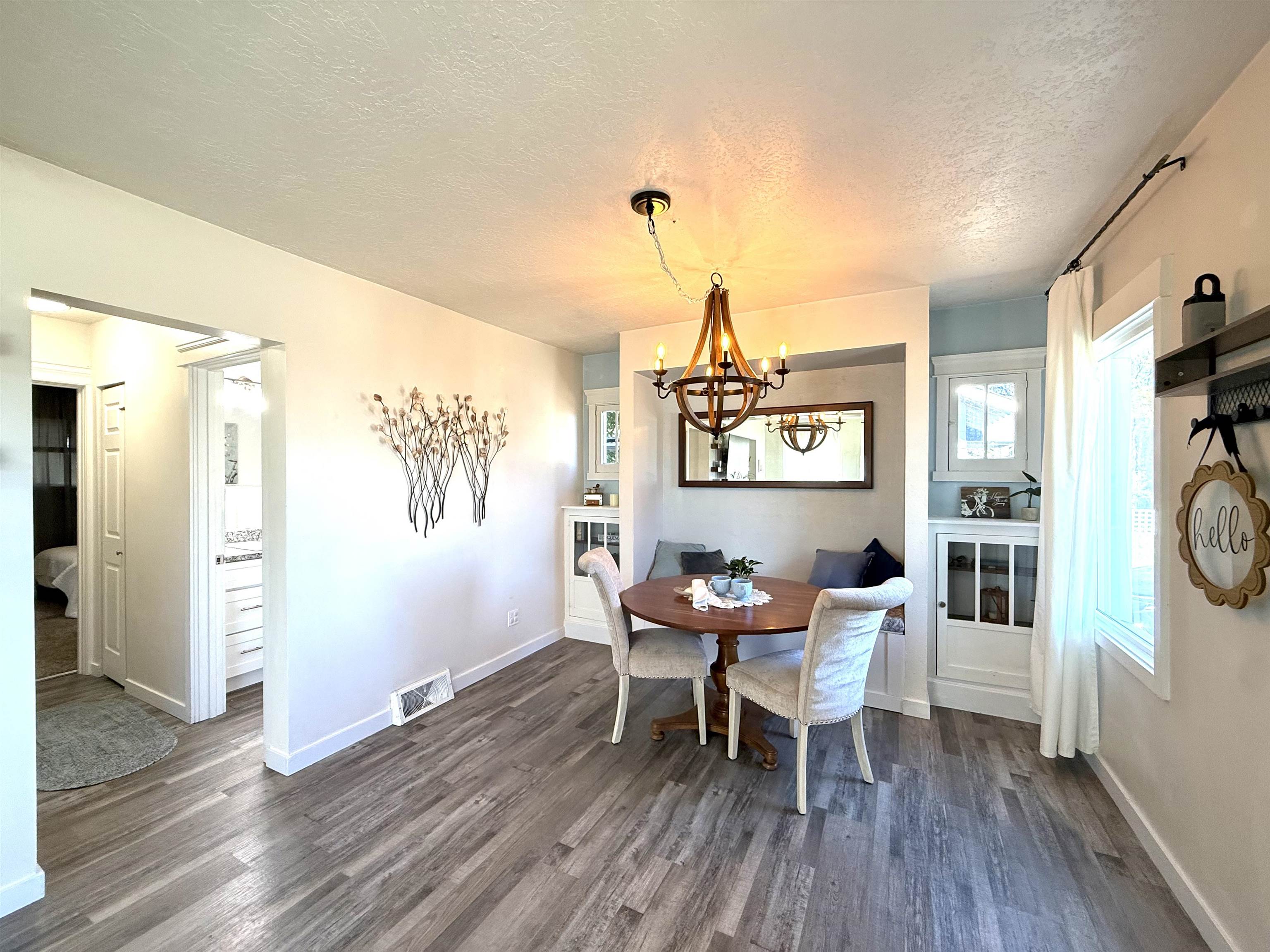 2114 E ROWAN Dr - Photo 7