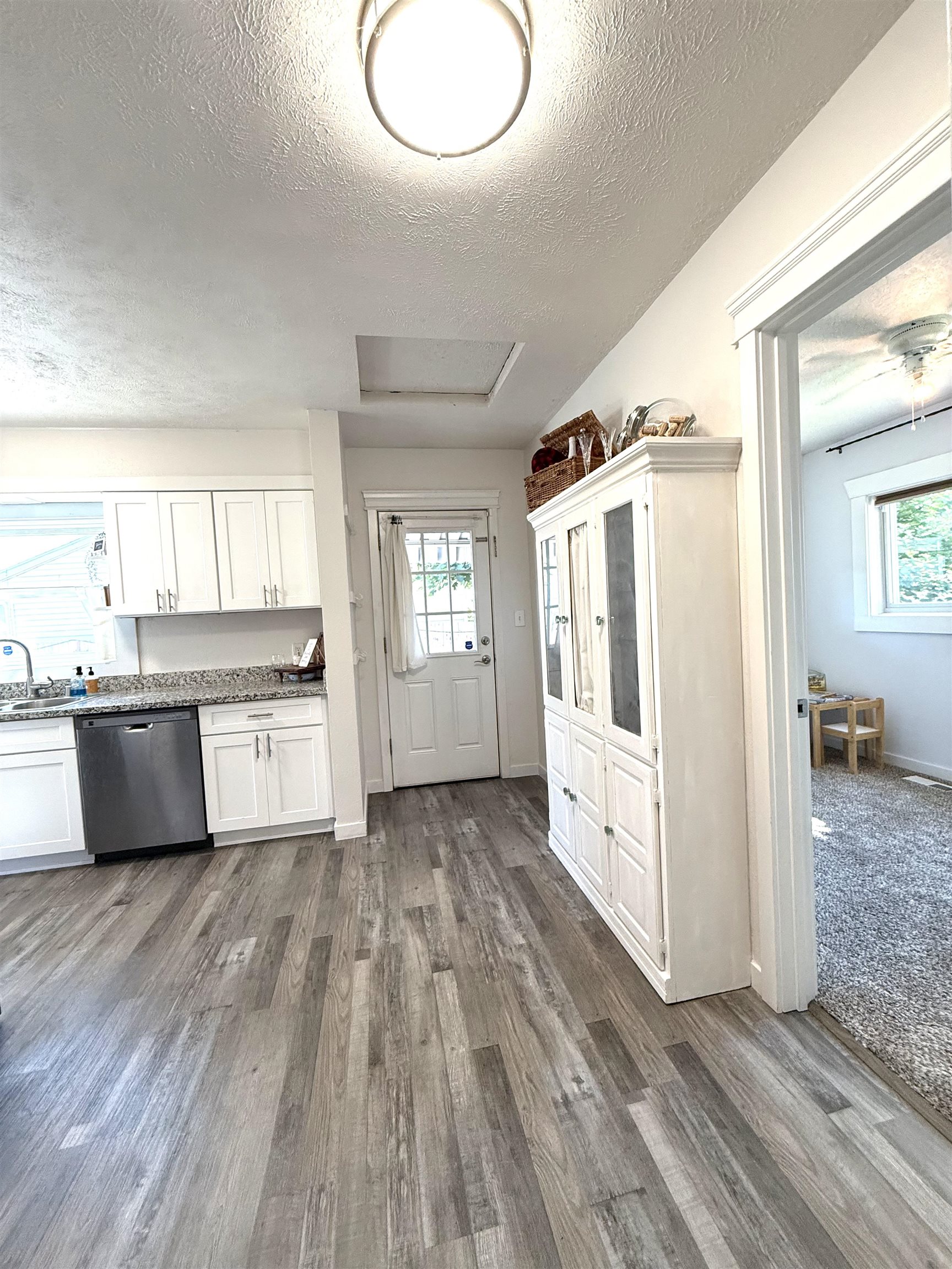 2114 E ROWAN Dr - Photo 10
