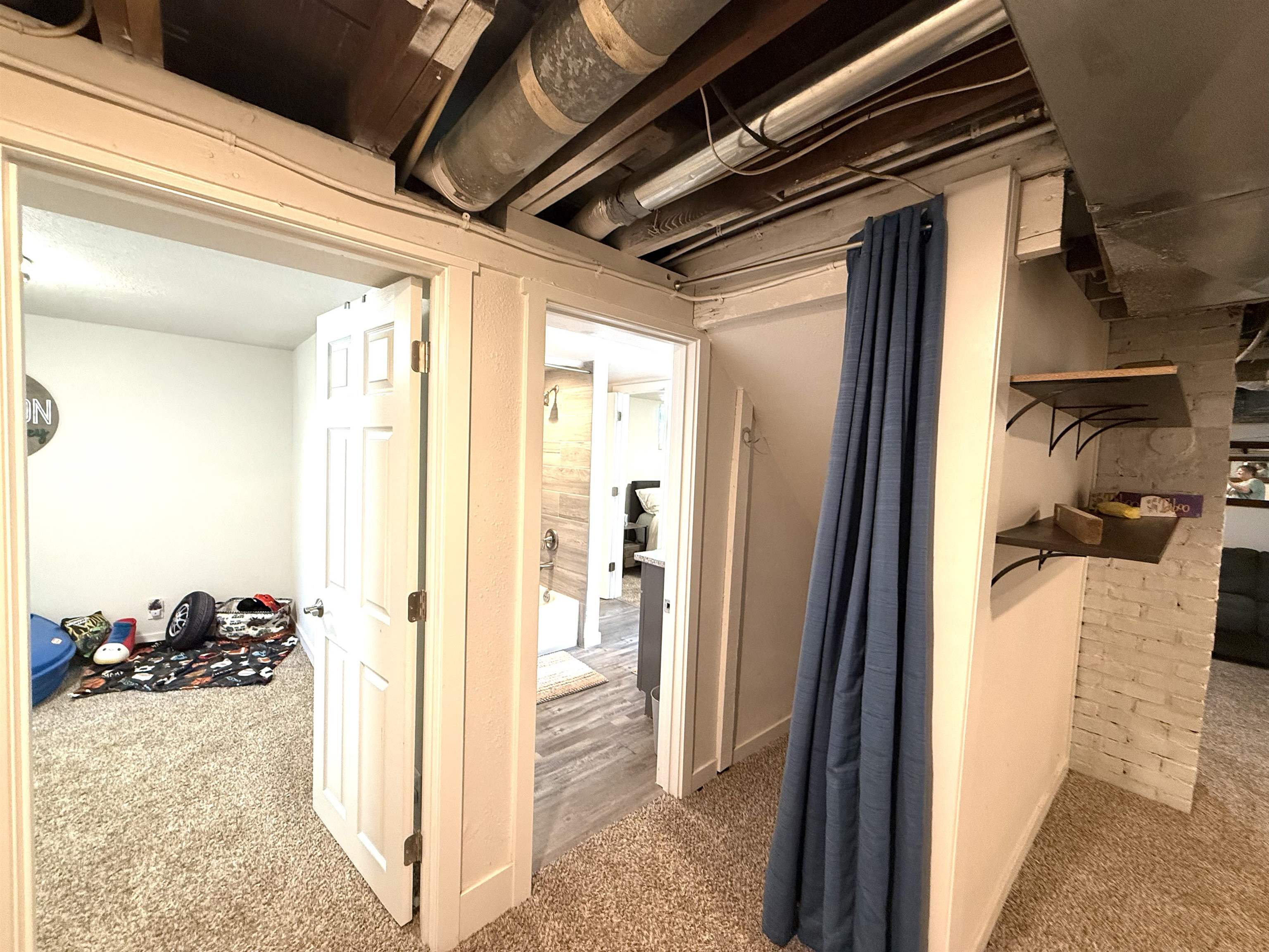 2114 E ROWAN Dr - Photo 19
