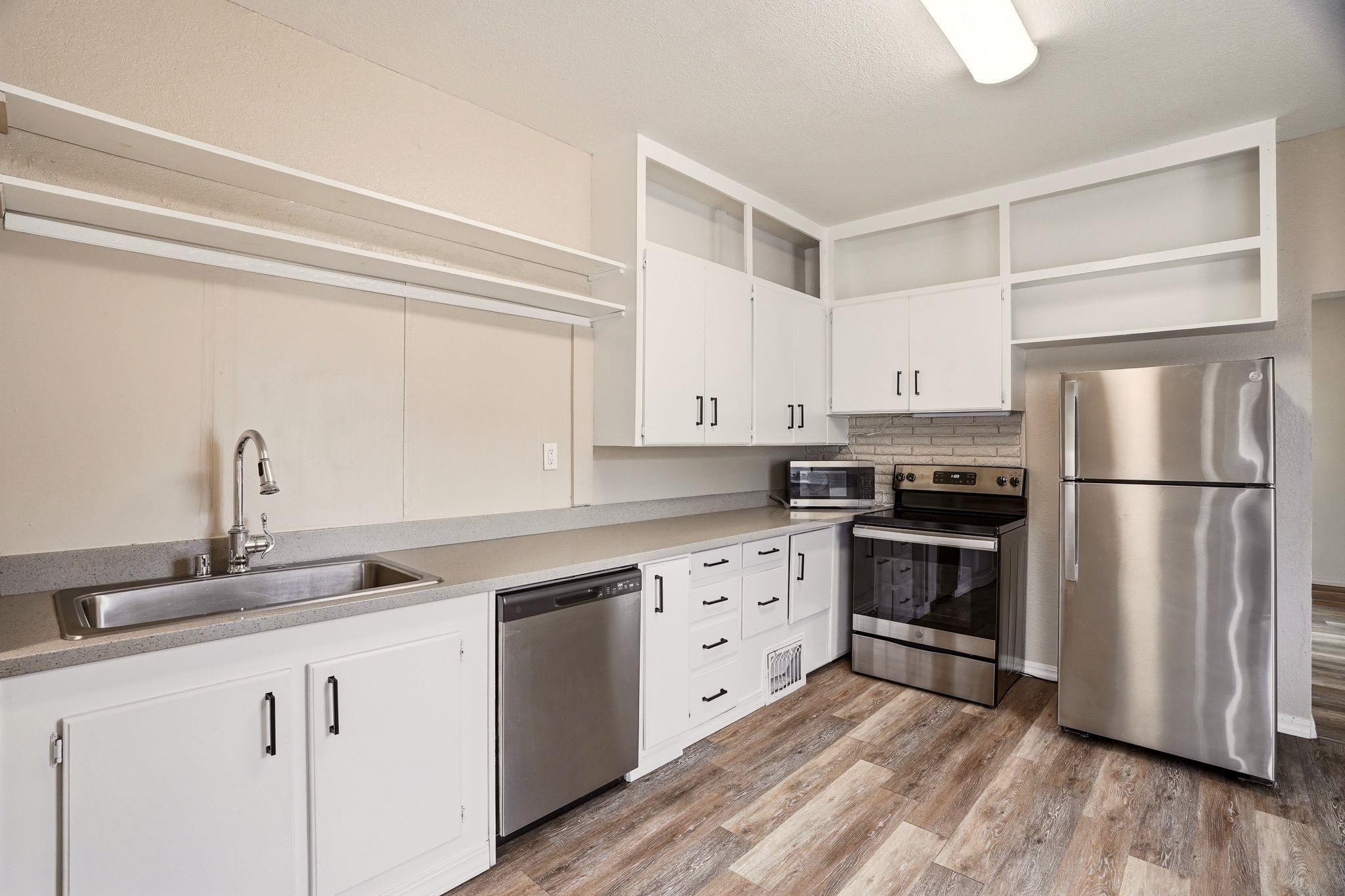 1623 E Mission Ave - Photo 12