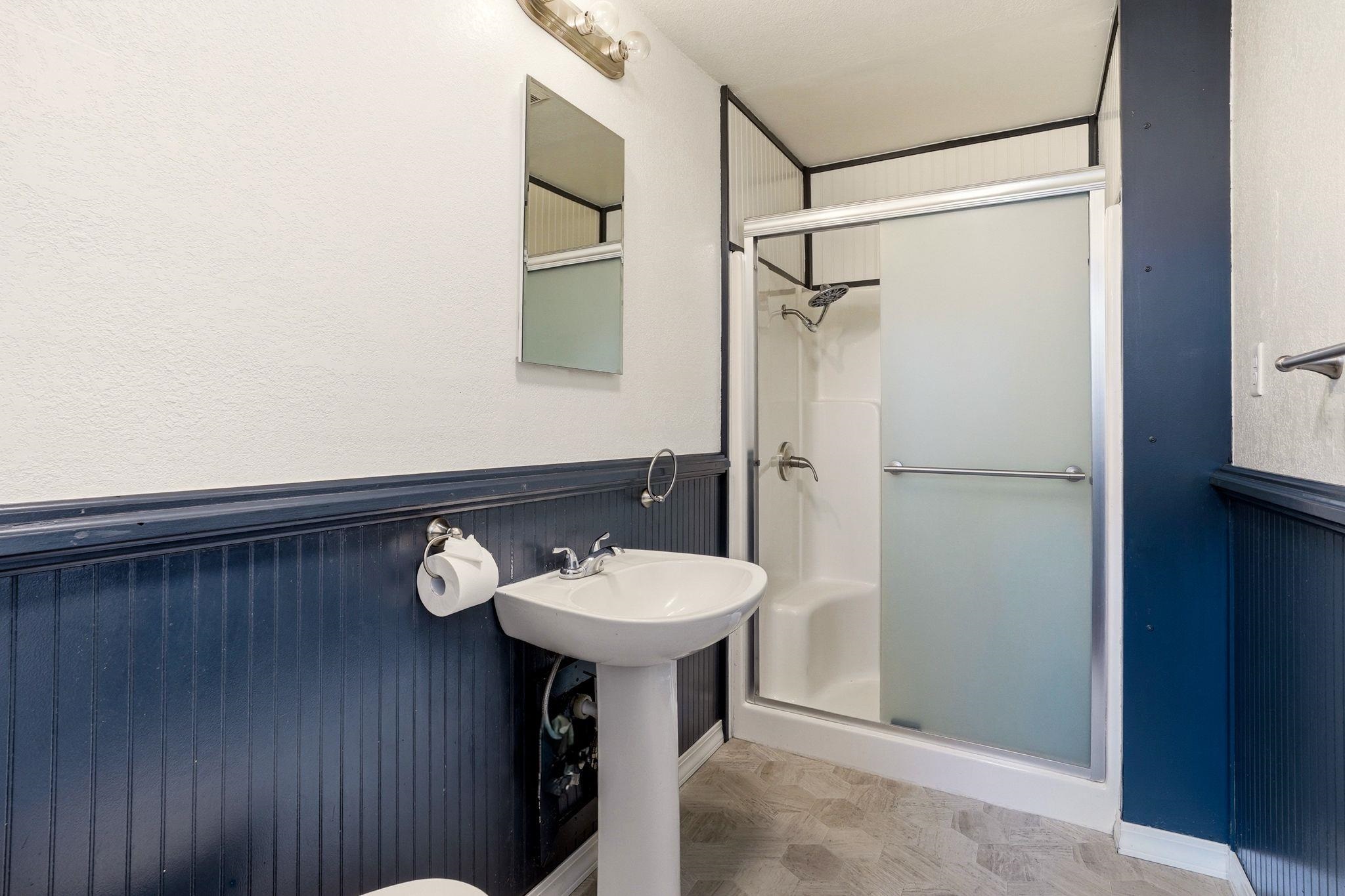 1623 E Mission Ave - Photo 19