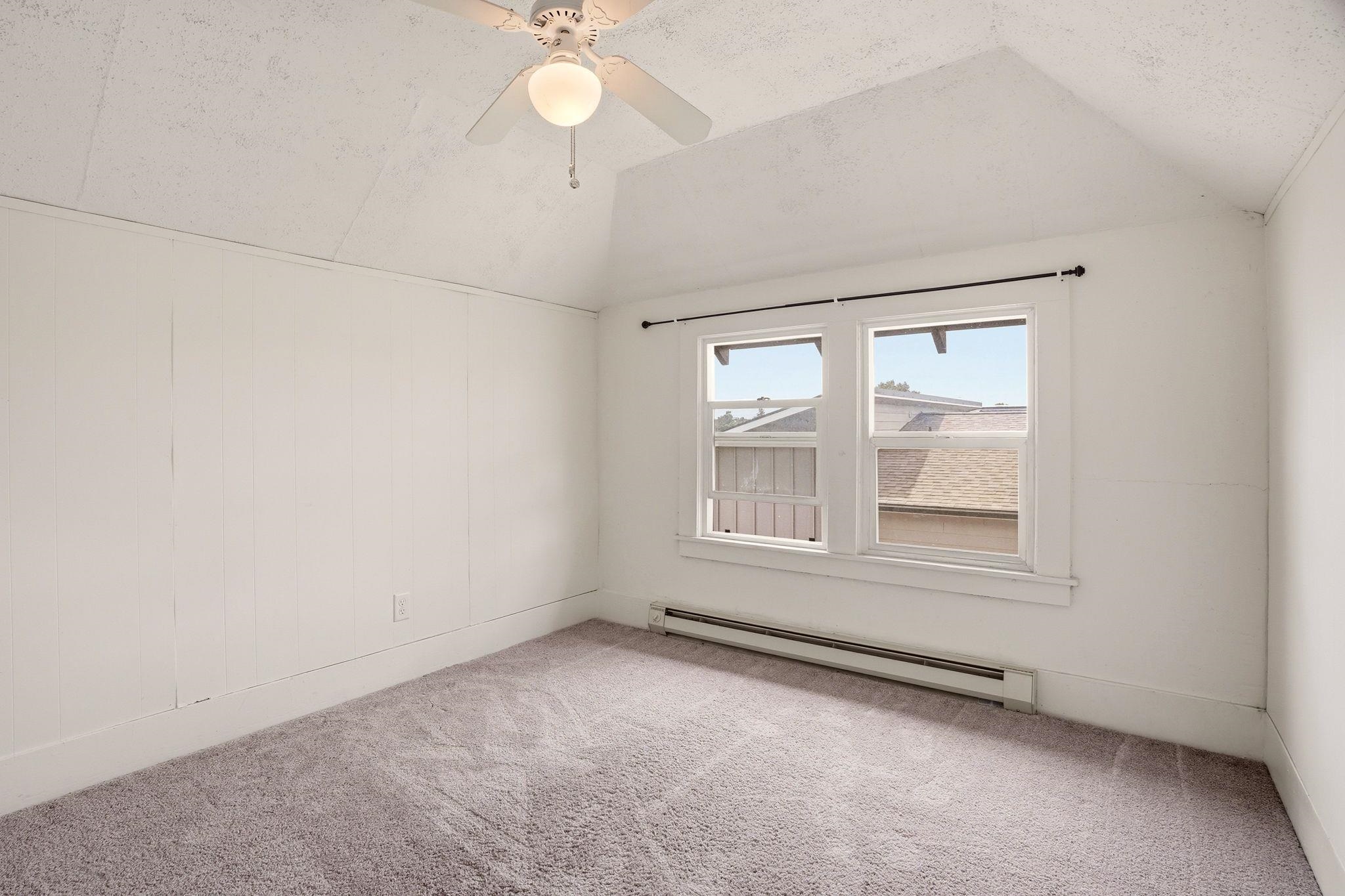 1623 E Mission Ave - Photo 23