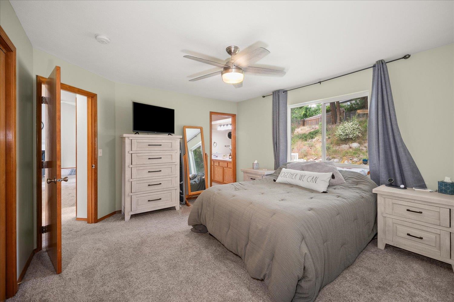 805 E TUDOR Ct - Photo 9