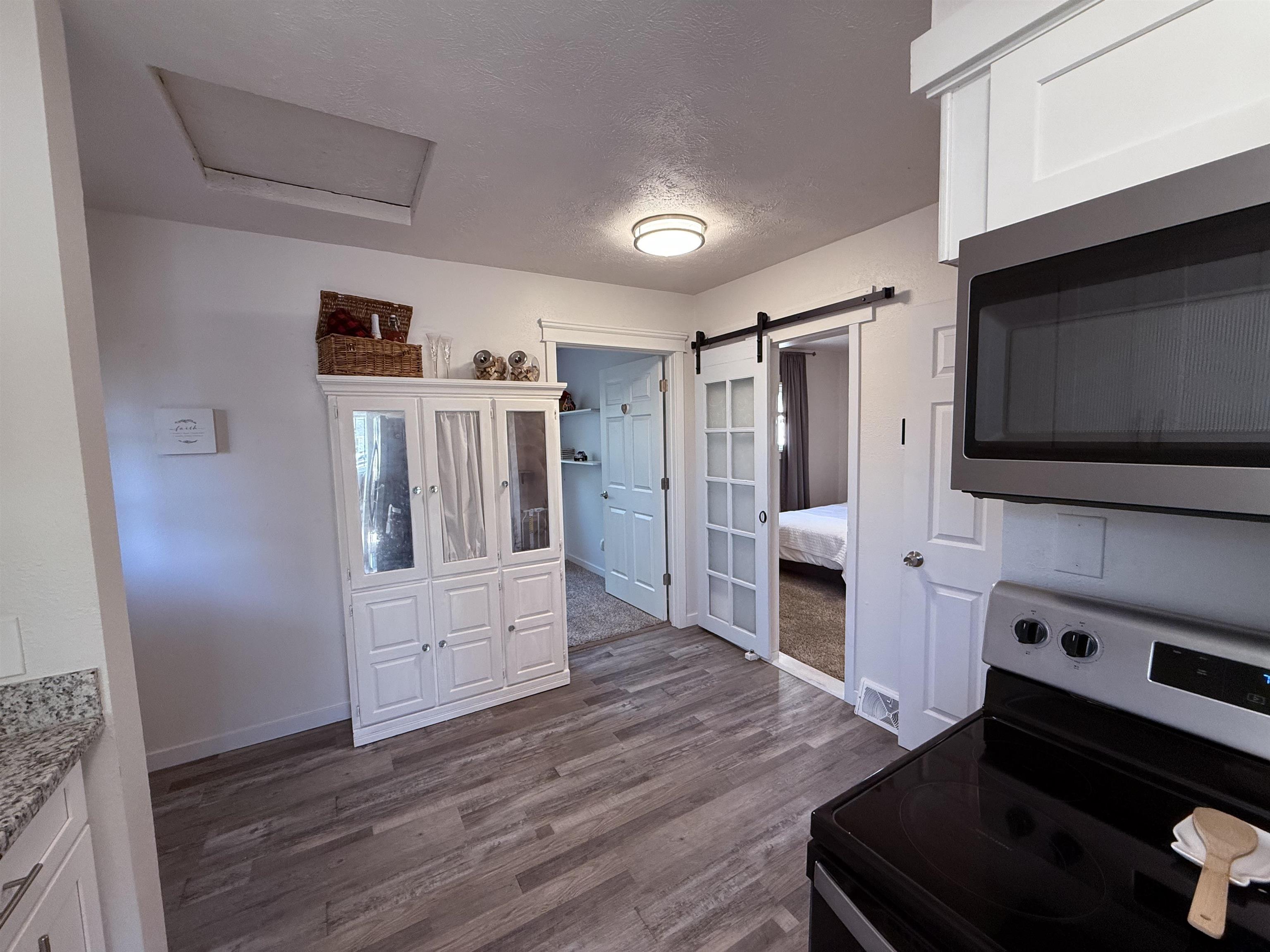 2114 E ROWAN Dr - Photo 32