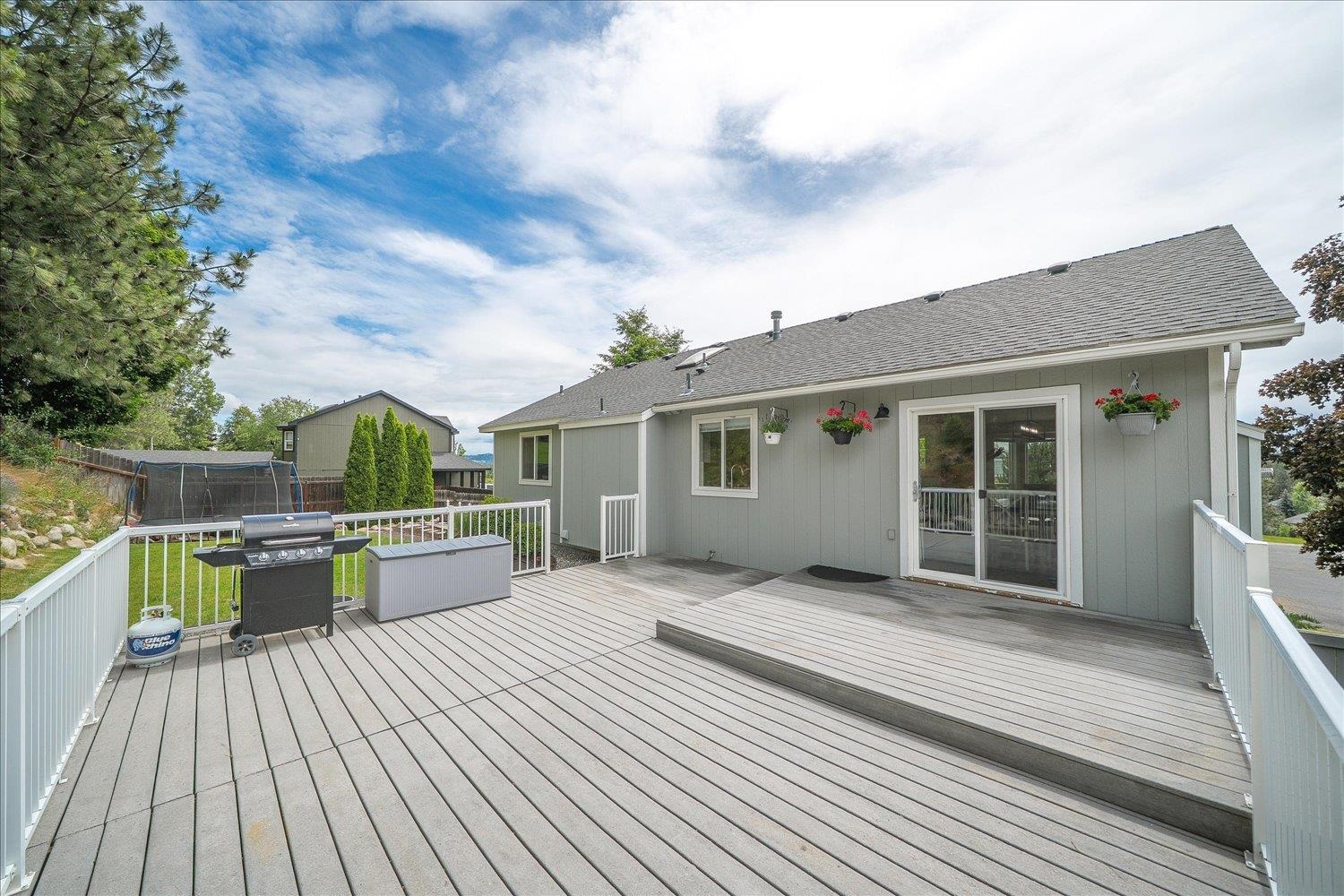 805 E TUDOR Ct - Photo 22