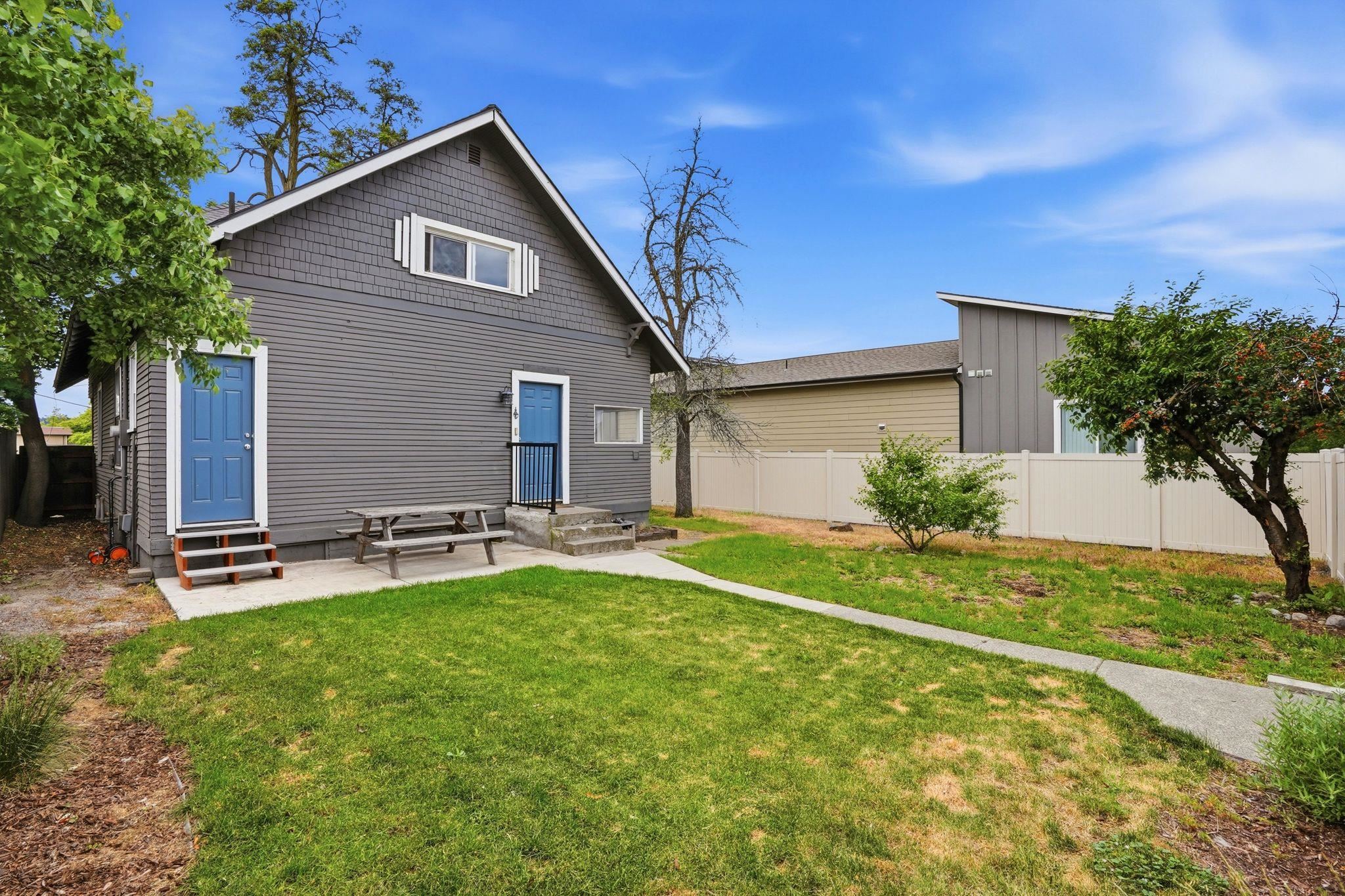 1623 E Mission Ave - Photo 30