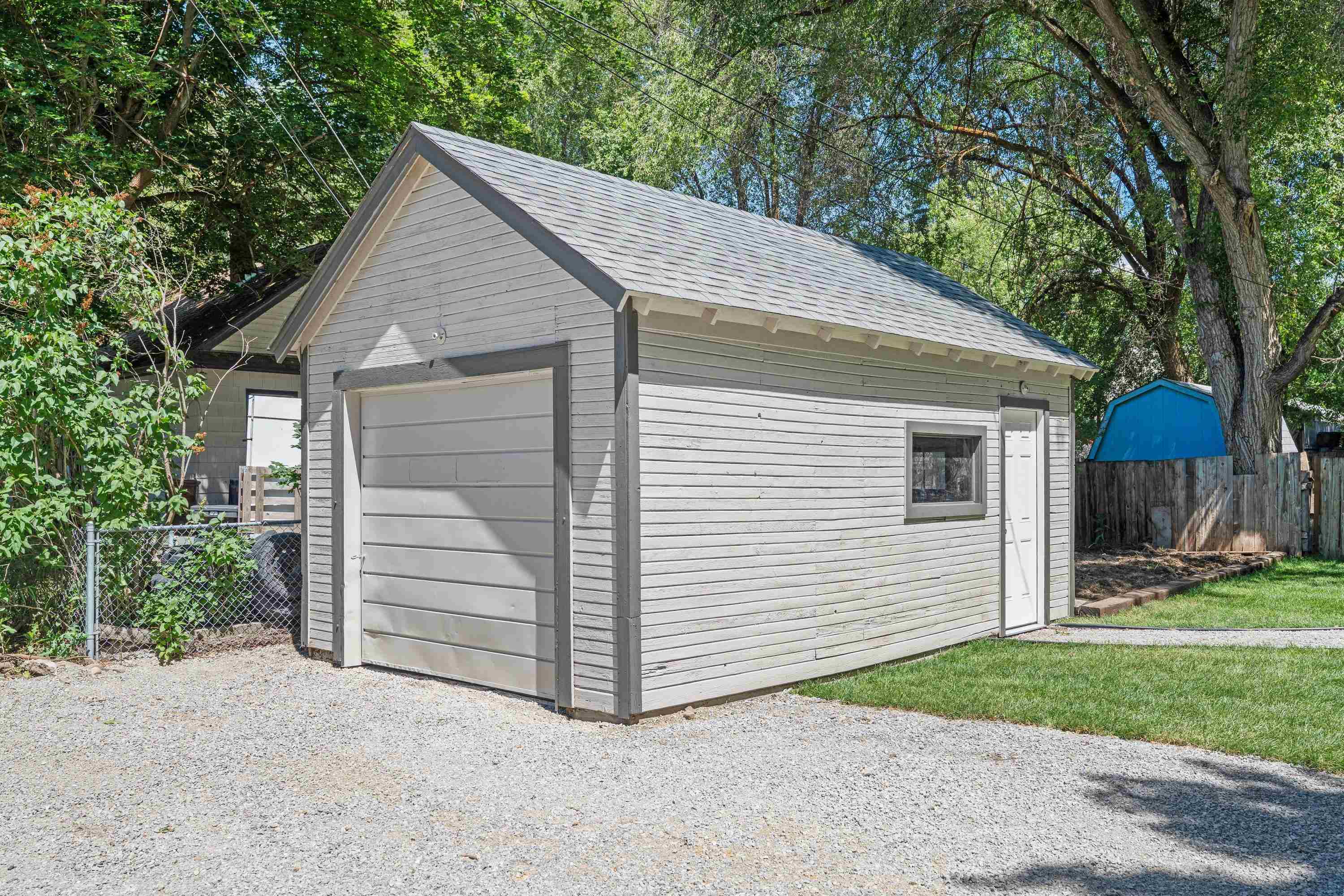 2803 E Hartson Ave - Photo 40