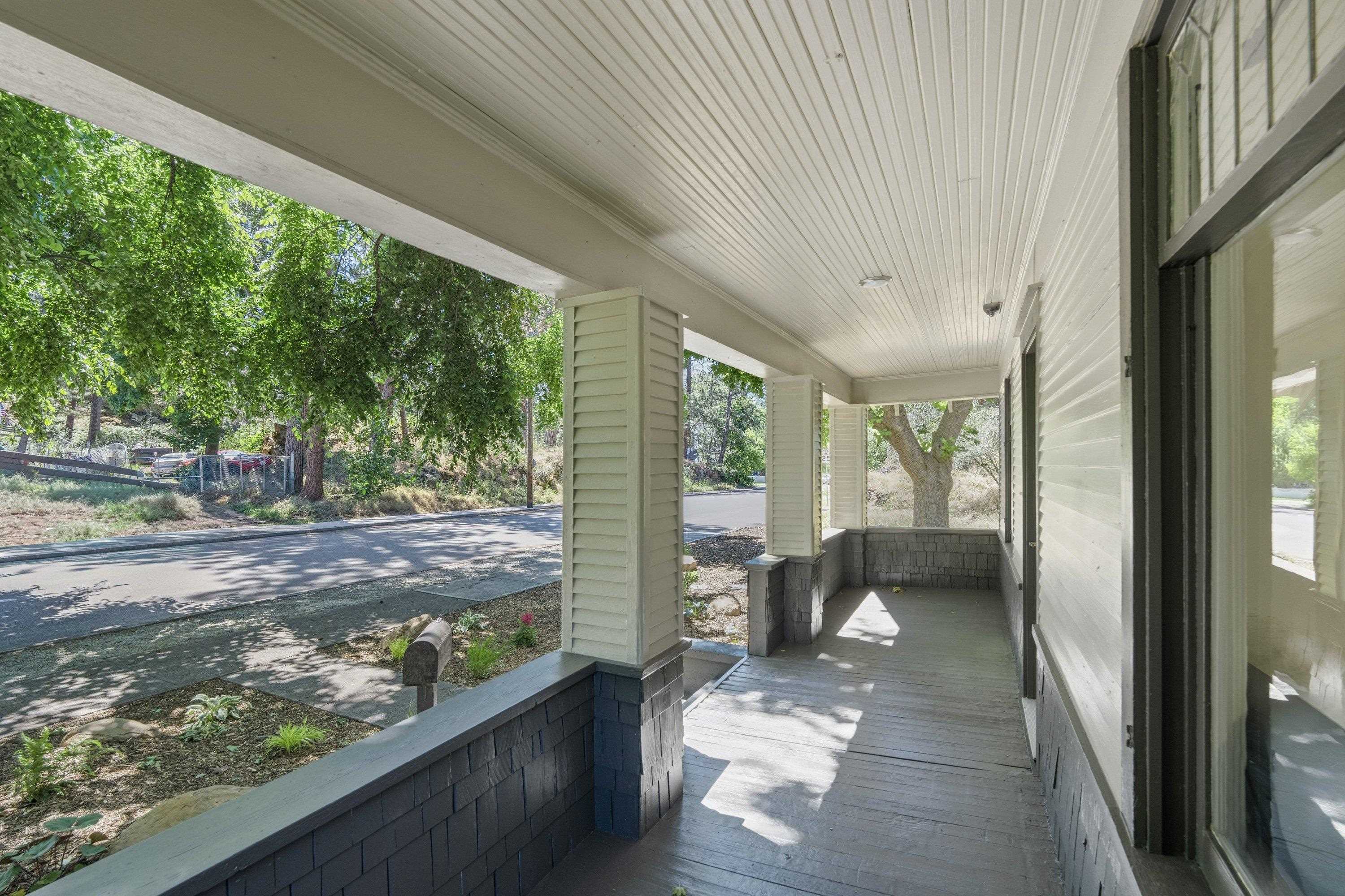 2803 E Hartson Ave - Photo 3