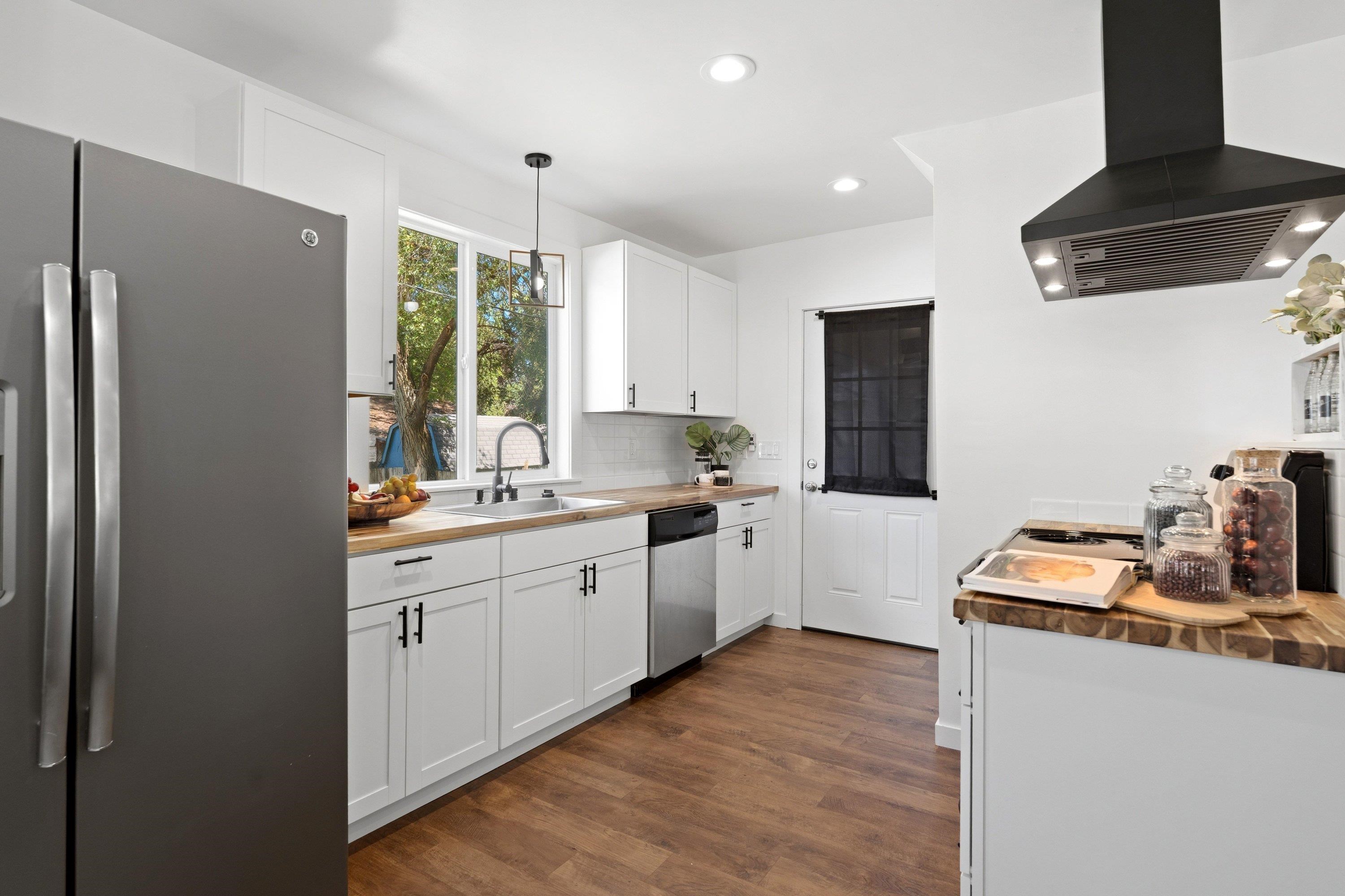 2803 E Hartson Ave - Photo 12