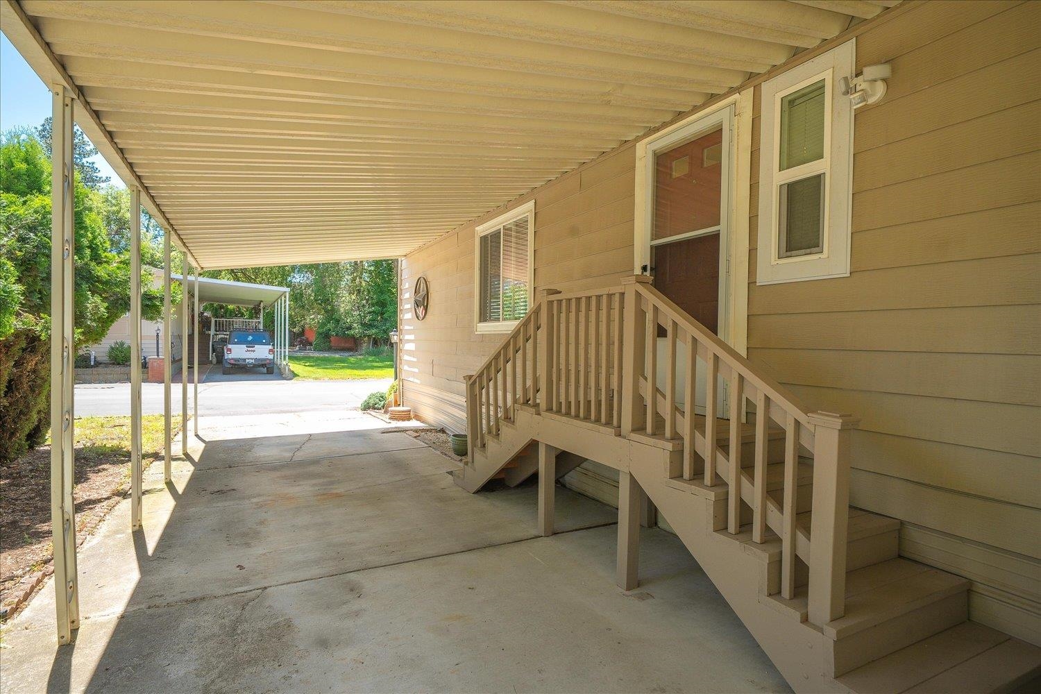 208 S Neyland Rd - Photo 33