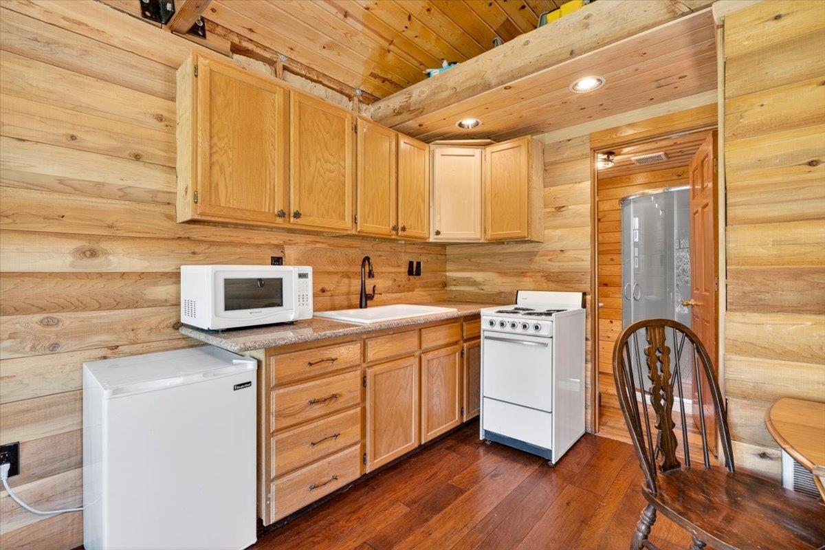 5099 L Allen Rd - Photo 9