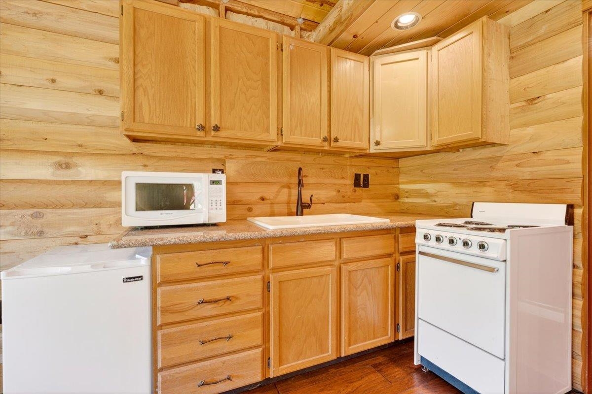 5099 L Allen Rd - Photo 10