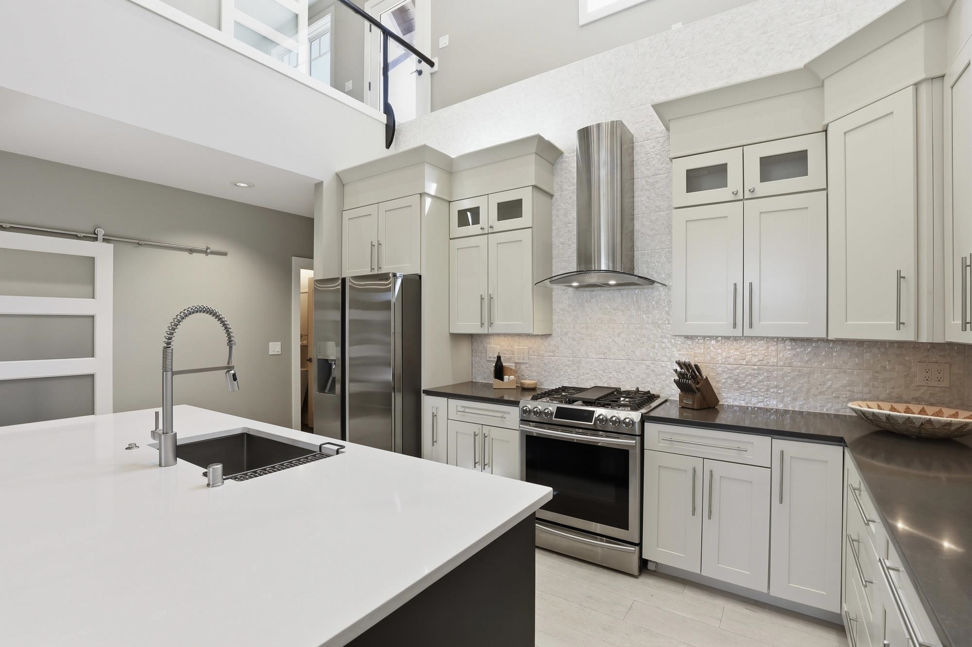 314 E 10th Ave - Photo 12