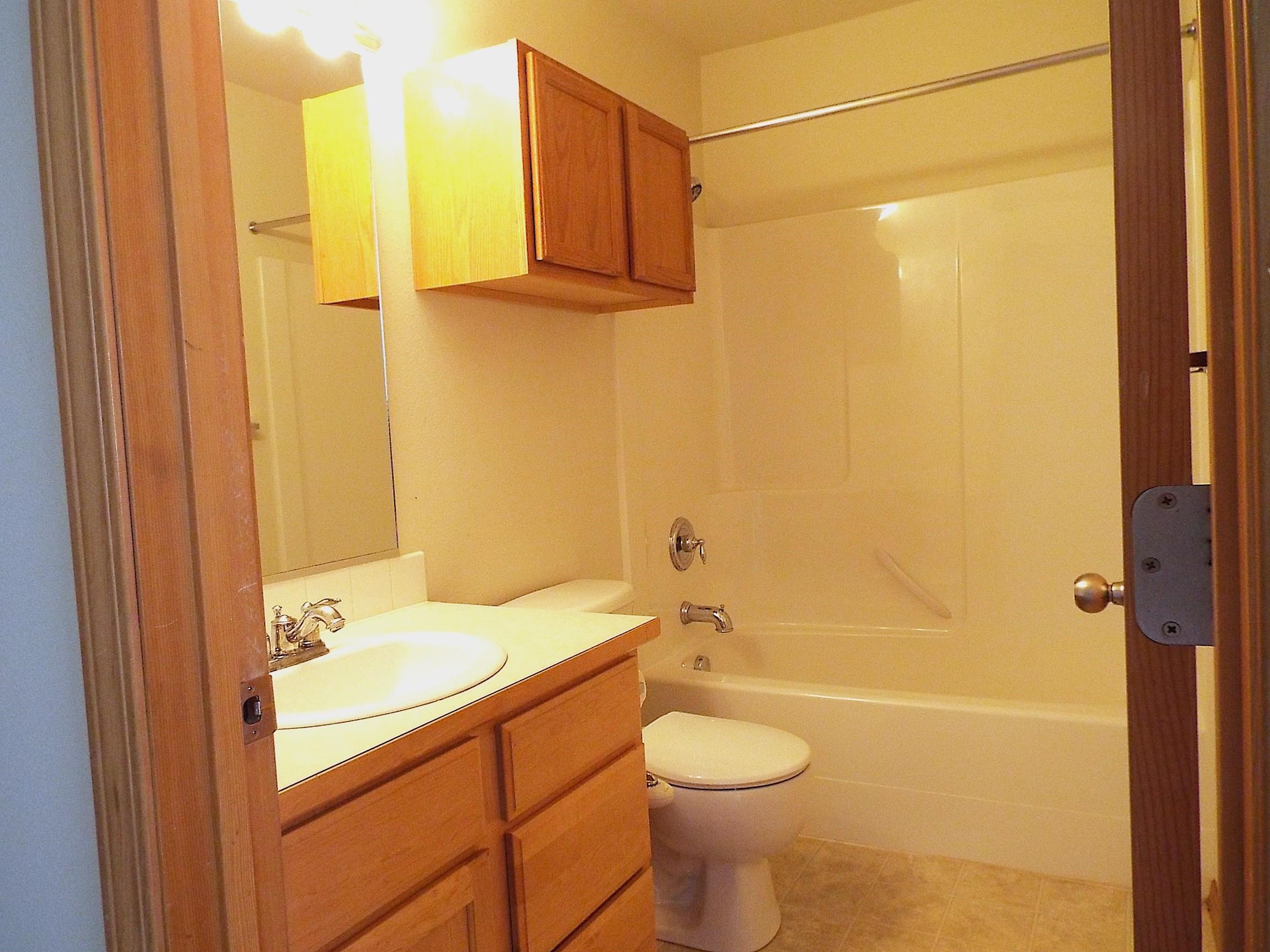 9318 N Oak St - Photo 9