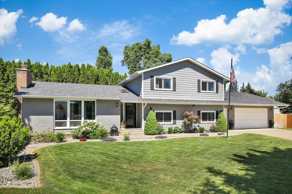 6114 W Kittitas Ct - Photo 2