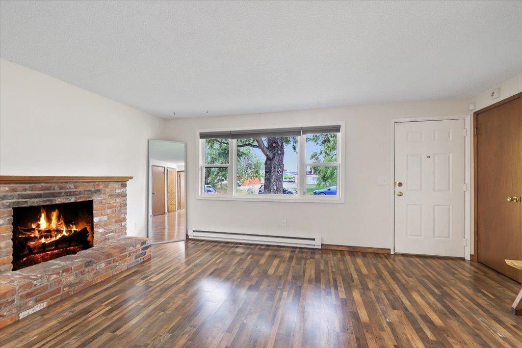 2931 E Augusta Ave - Photo 3