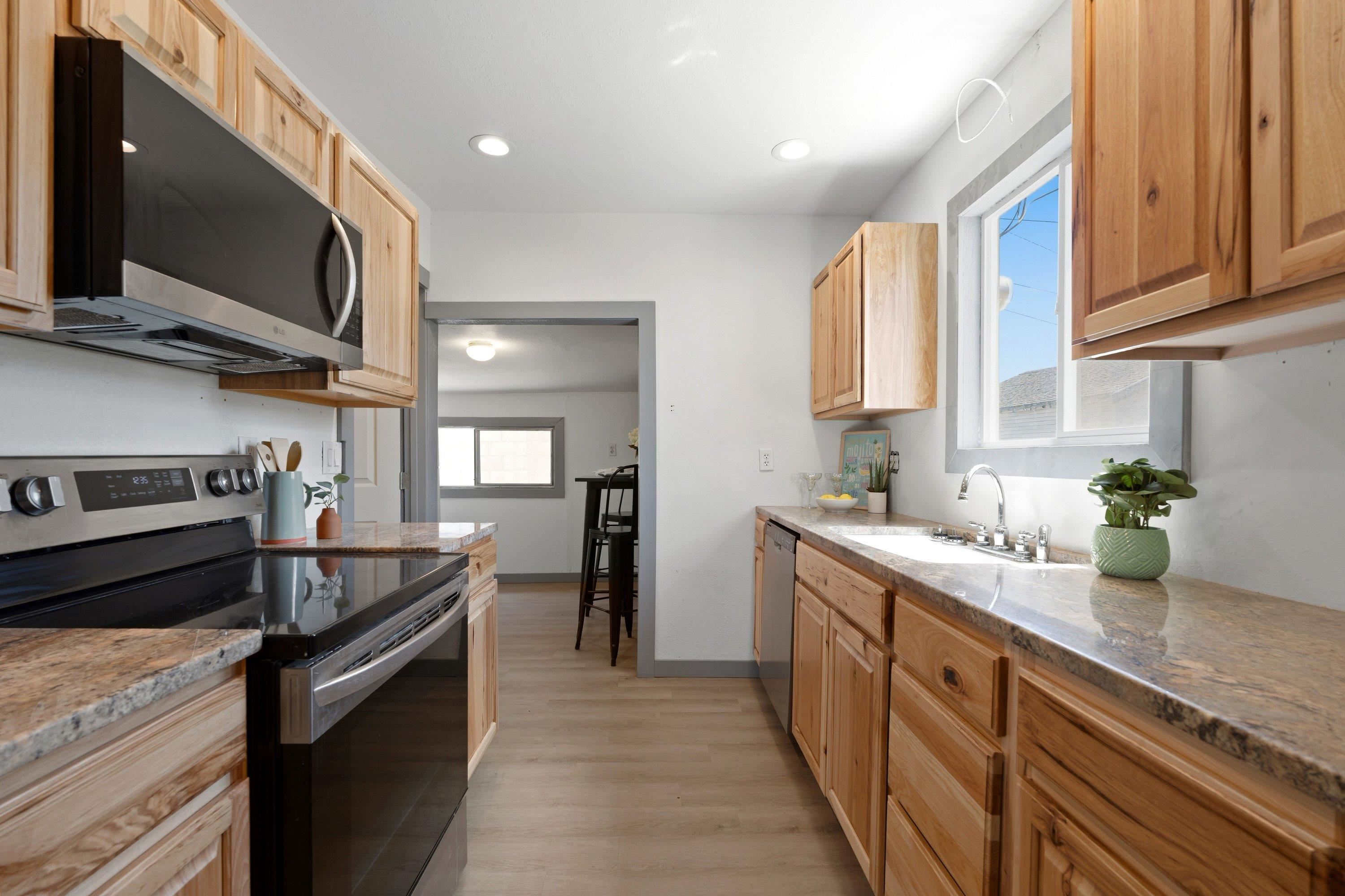2009 W Mansfield Ave - Photo 8