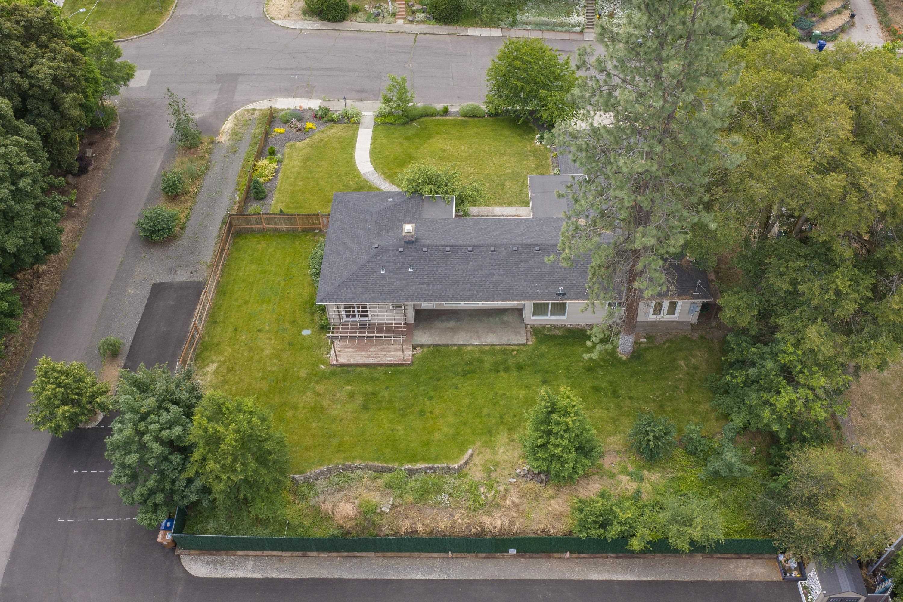 1857 E 8th Ave - Photo 37