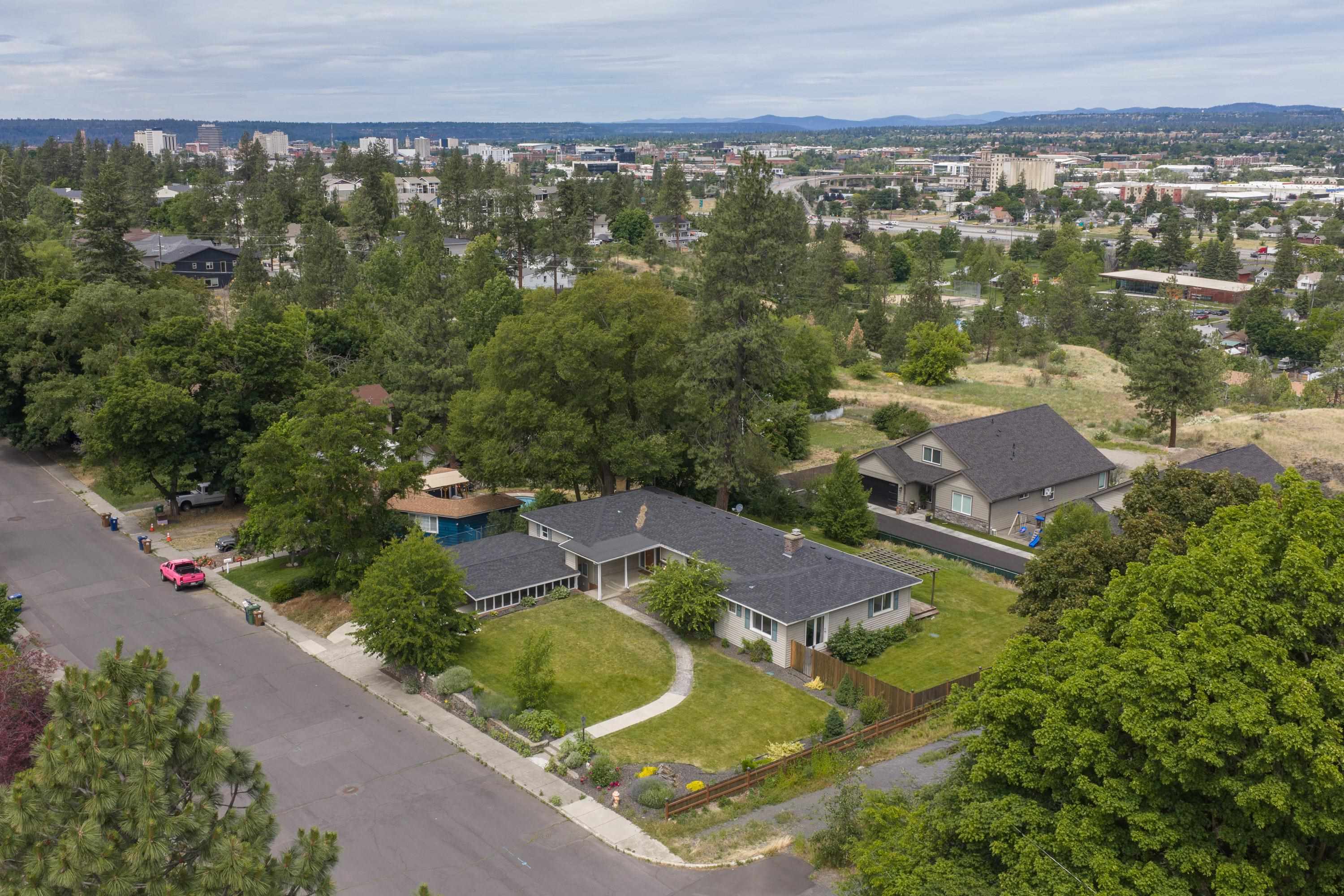 1857 E 8th Ave - Photo 39