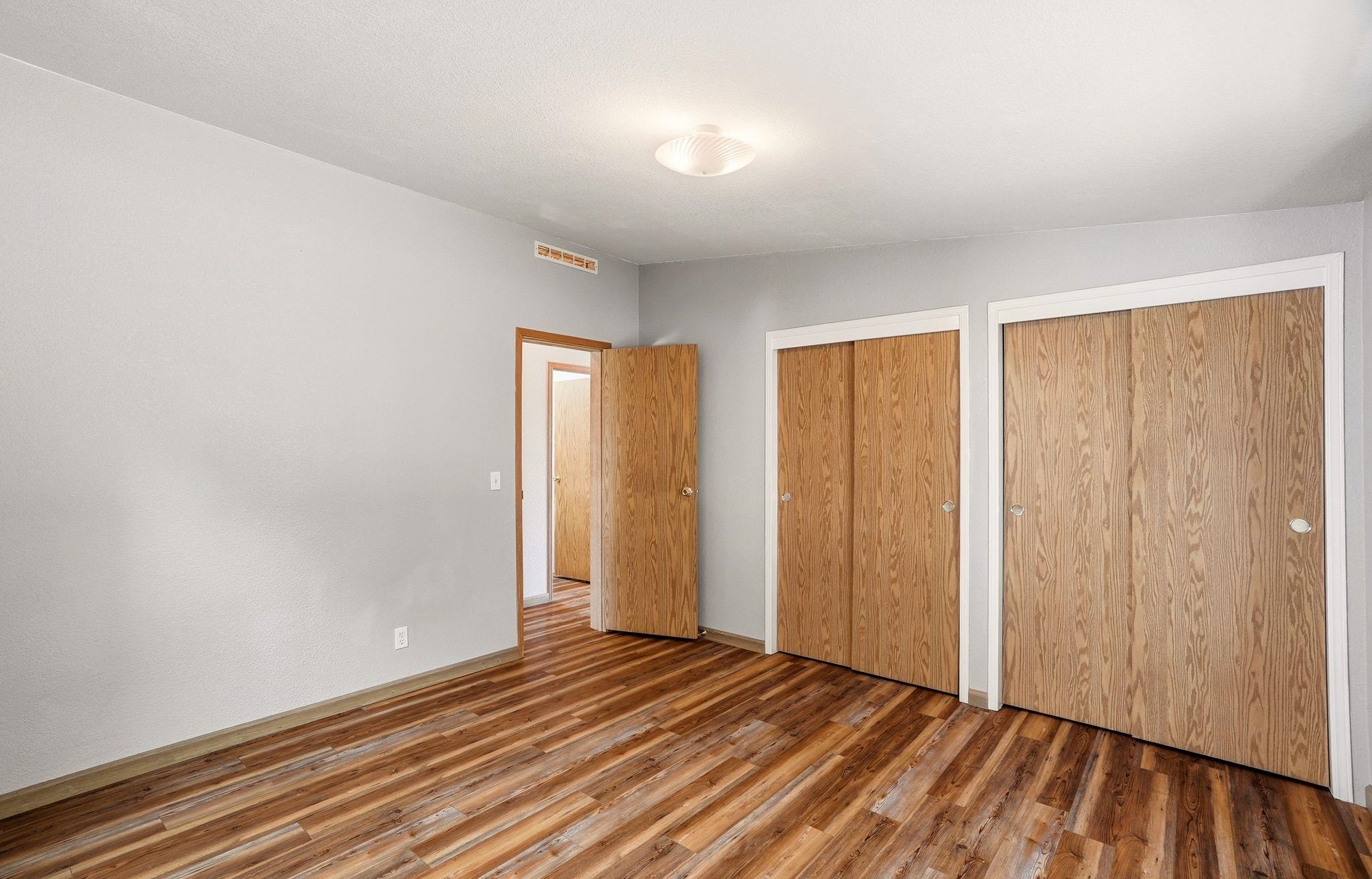 106 W Portland Ave - Photo 12