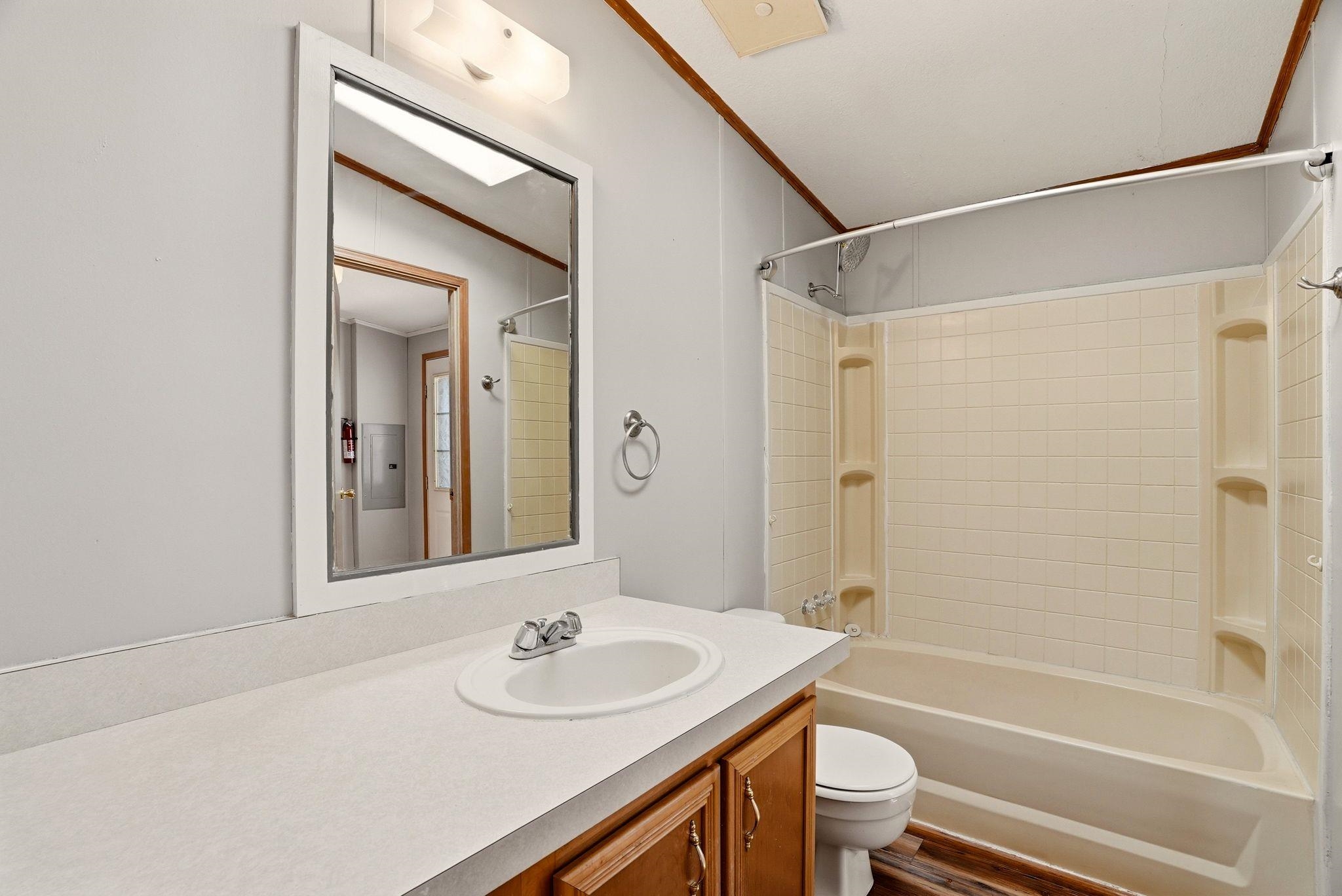 106 W Portland Ave - Photo 14