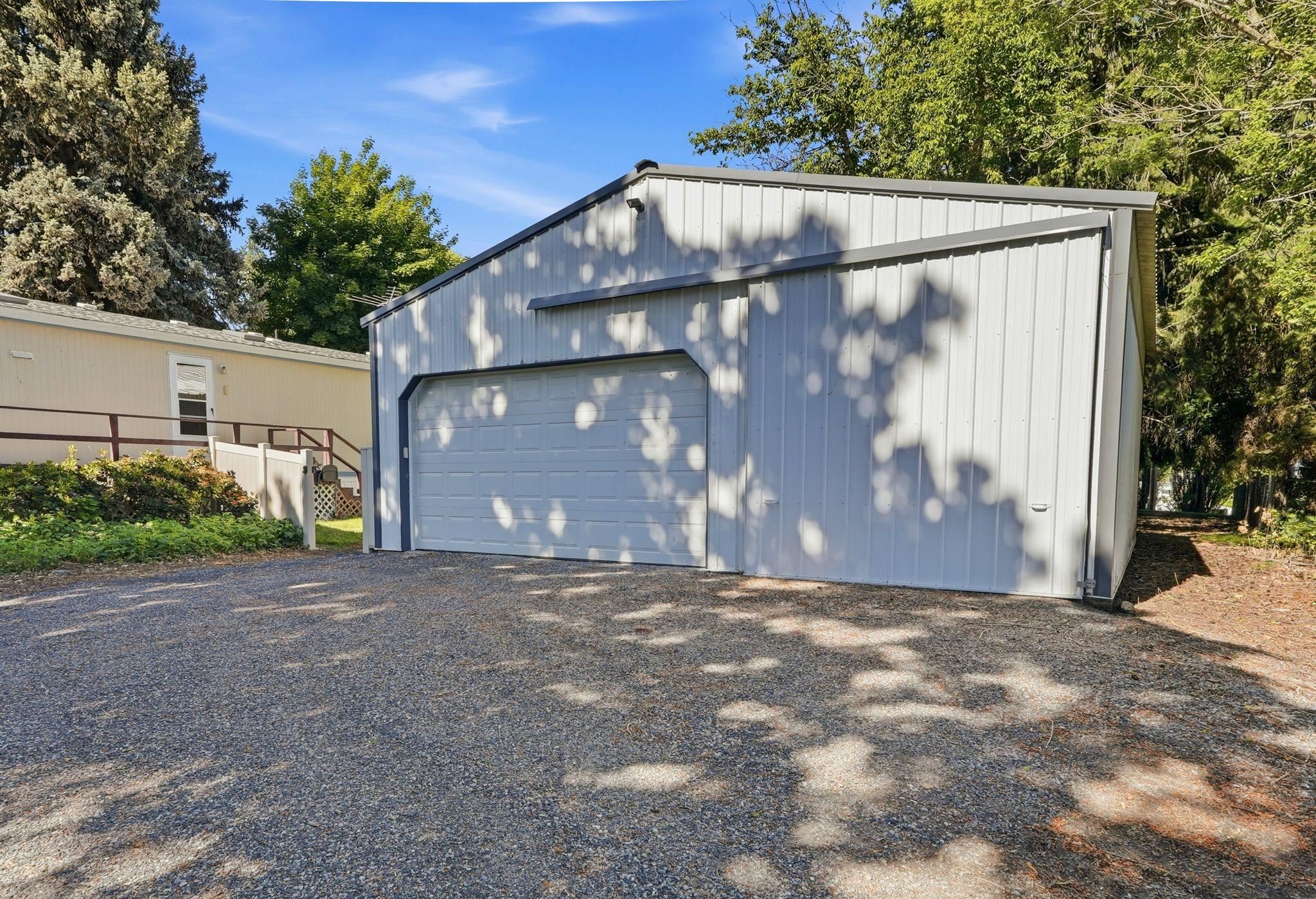 106 W Portland Ave - Photo 25