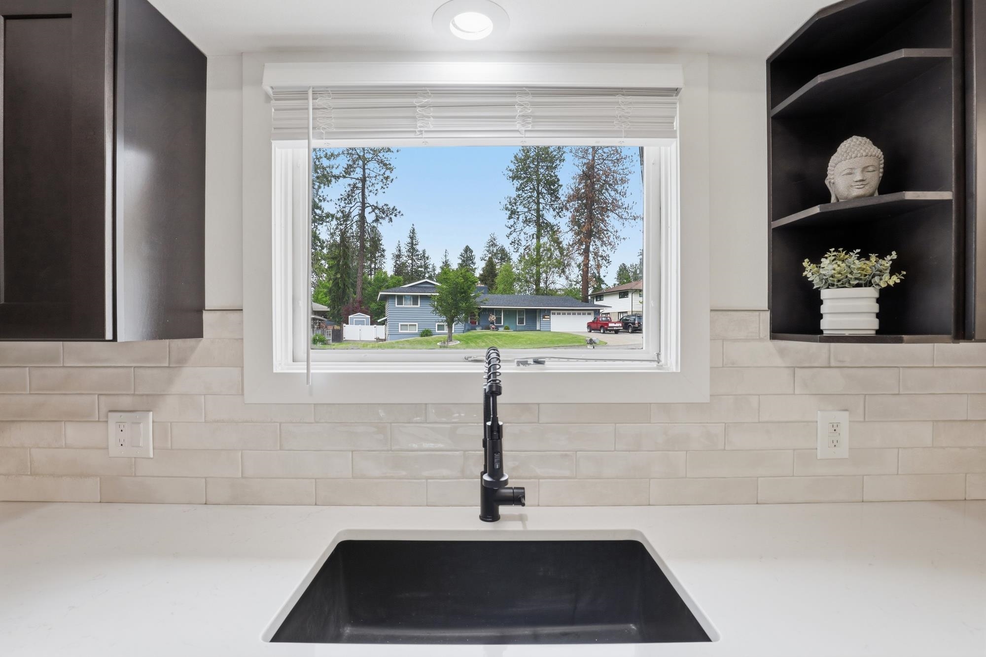 11406 E 19th Ave - Photo 5