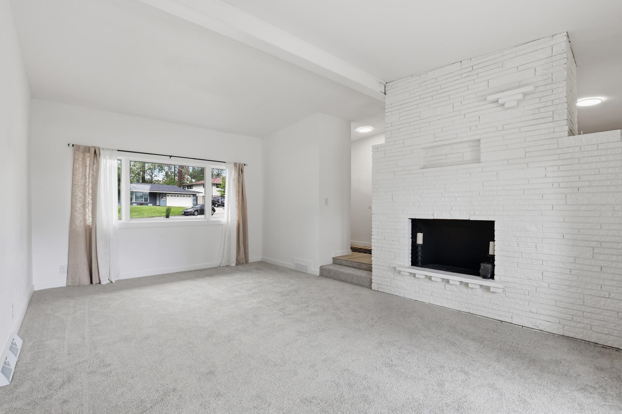 11406 E 19th Ave - Photo 10