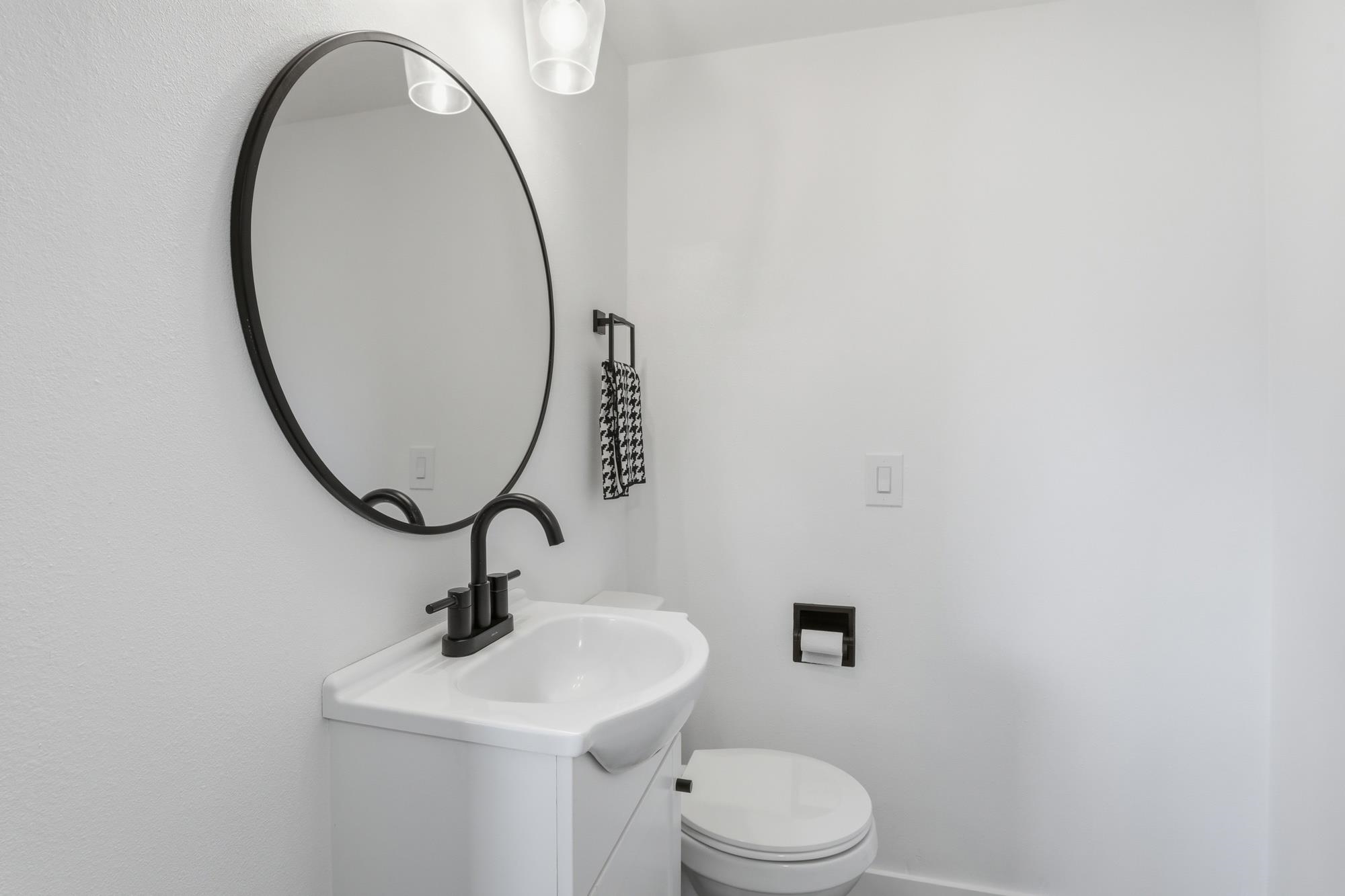 11406 E 19th Ave - Photo 22
