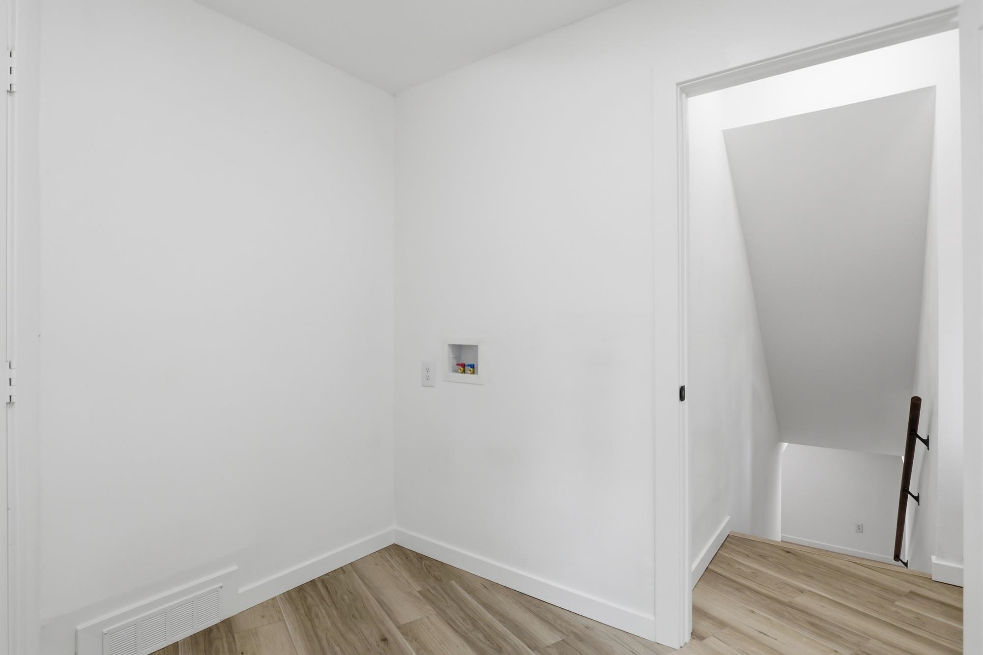 11406 E 19th Ave - Photo 28