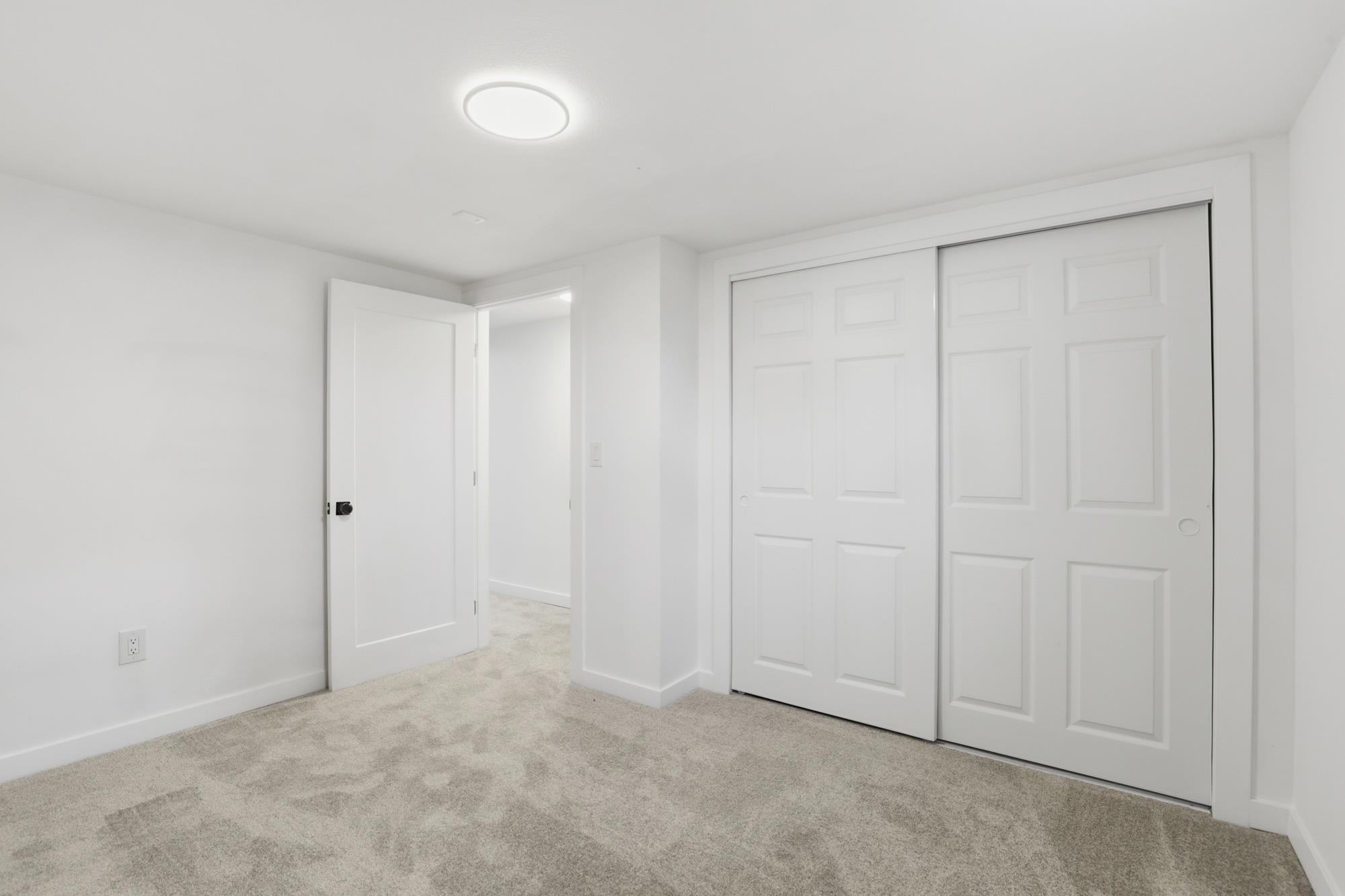 11406 E 19th Ave - Photo 33
