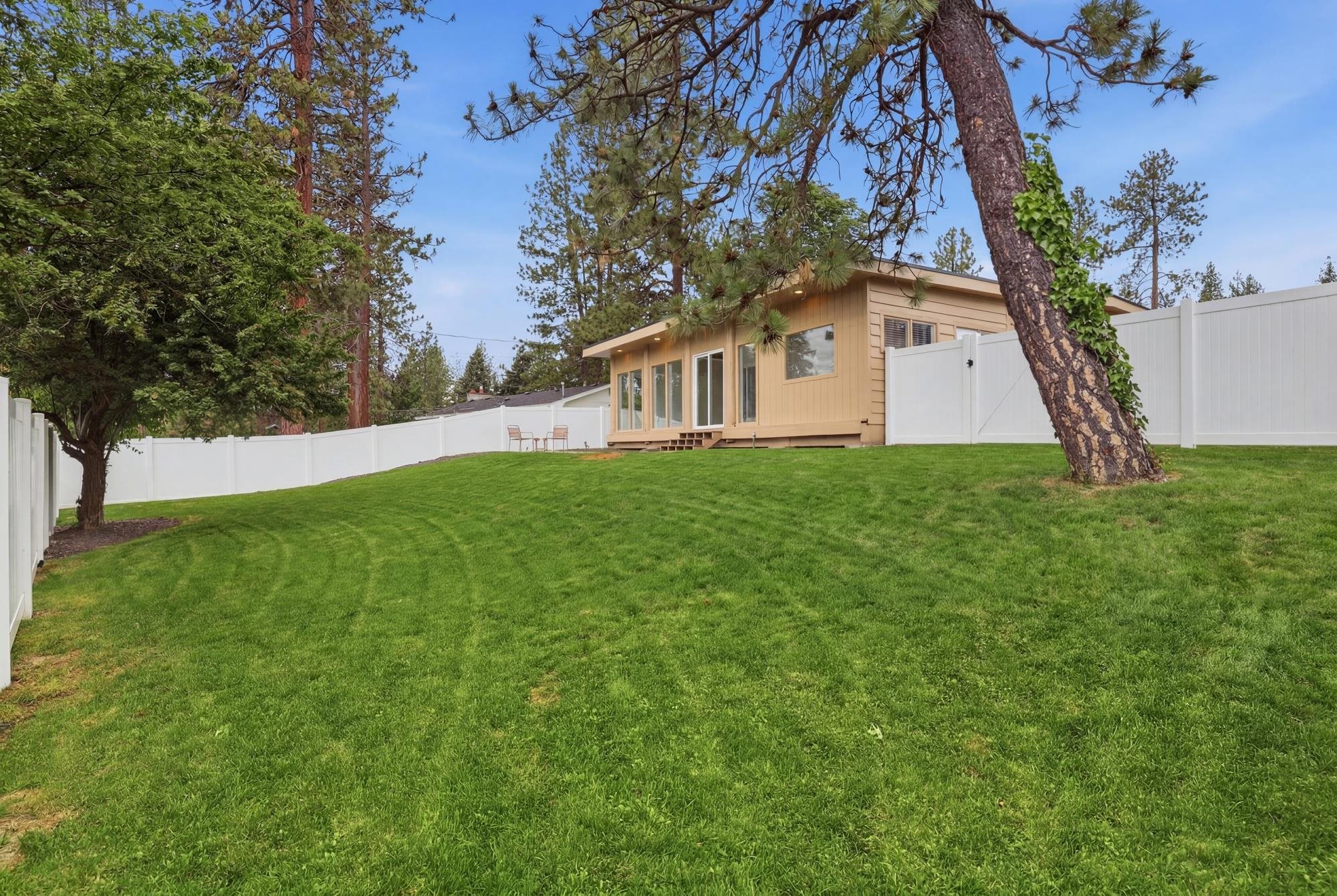 11406 E 19th Ave - Photo 47