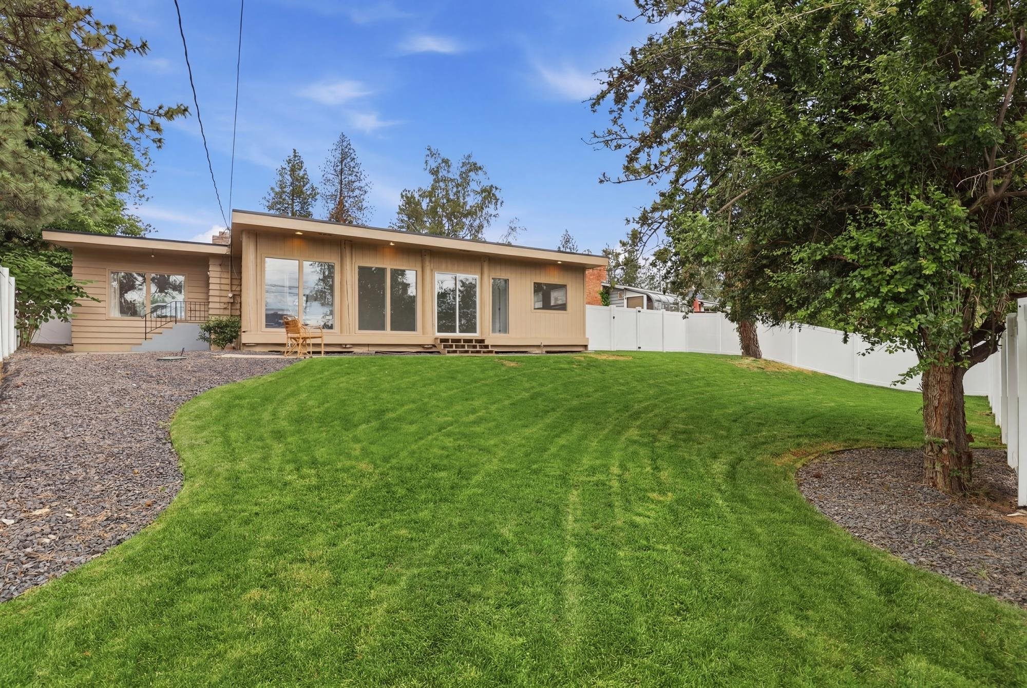 11406 E 19th Ave - Photo 44