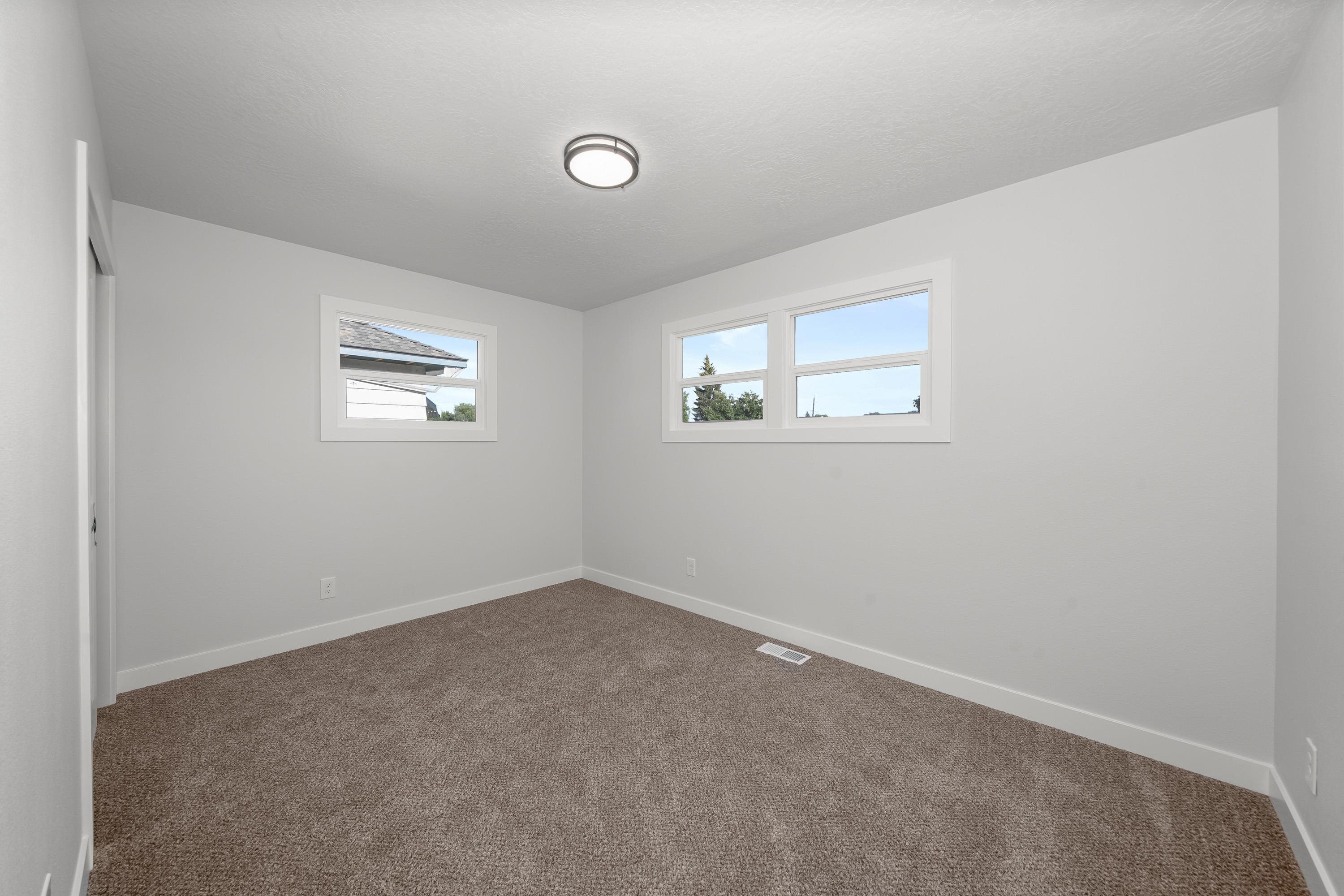 2217 E Longfellow St - Photo 8