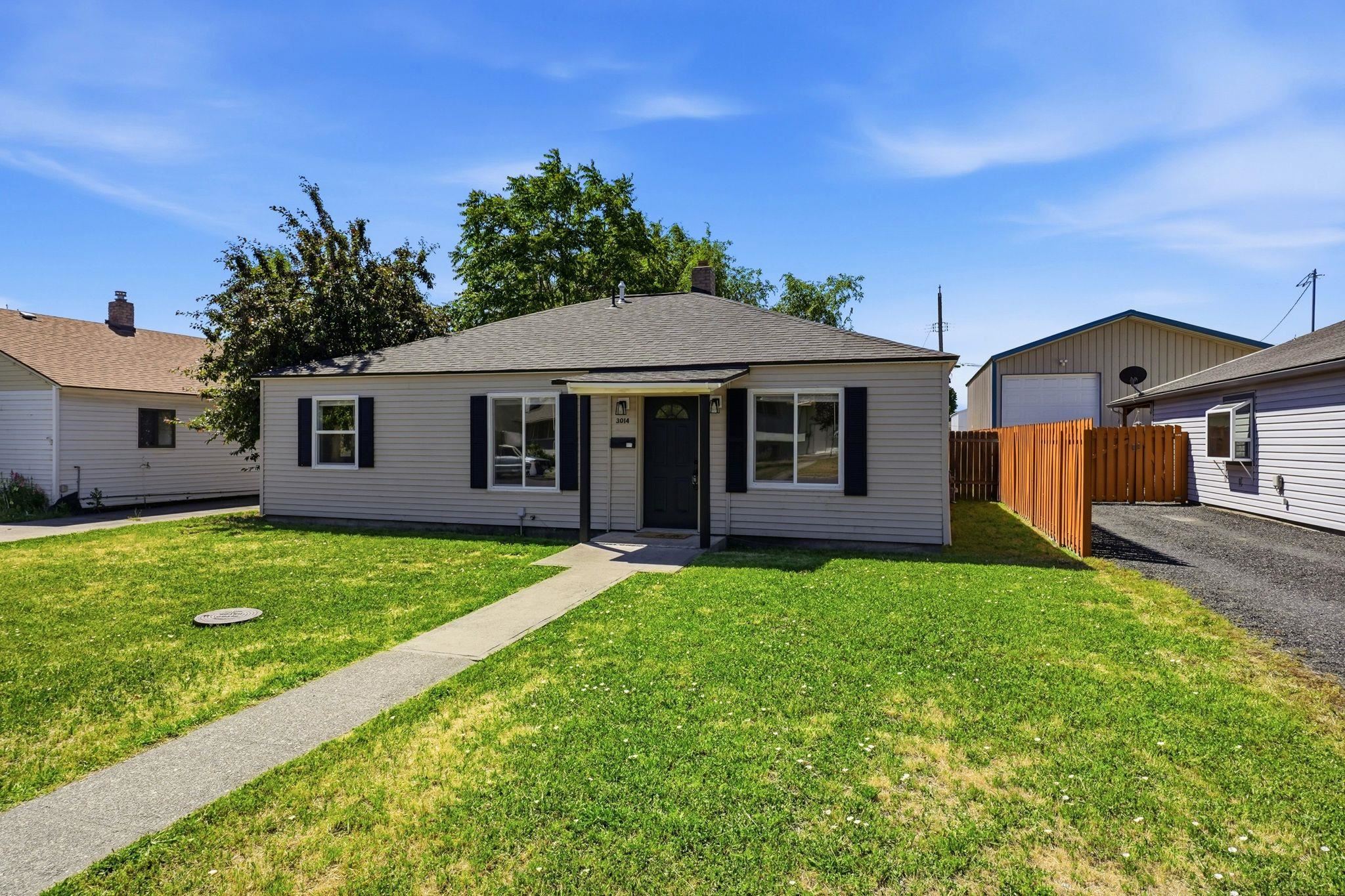 3014 E Ermina Ave - Photo 2