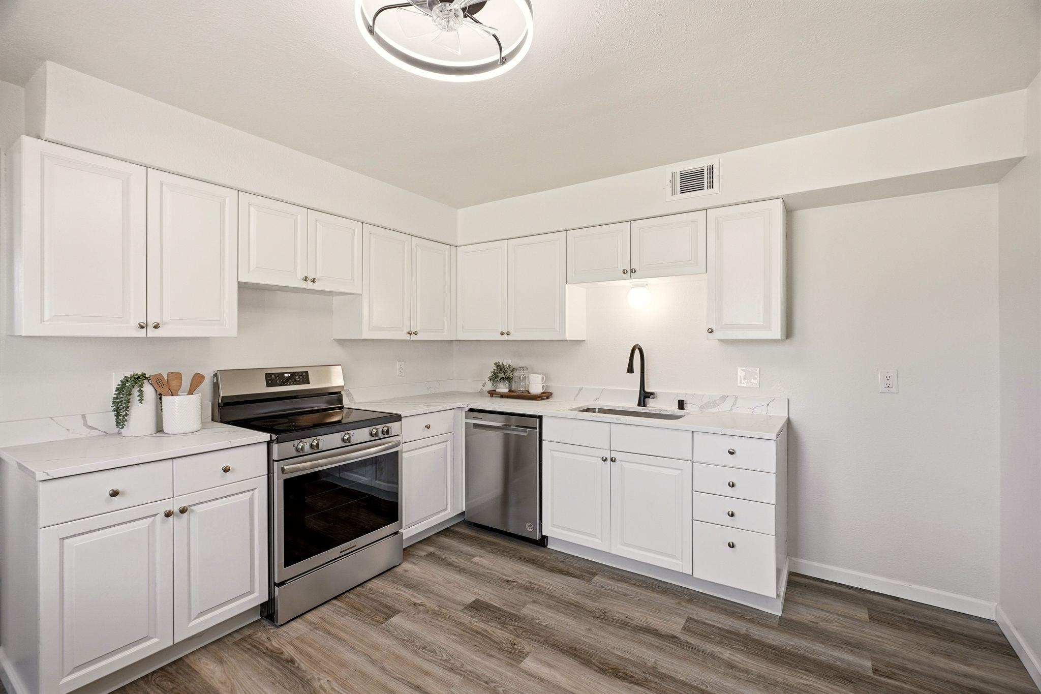 3014 E Ermina Ave - Photo 4
