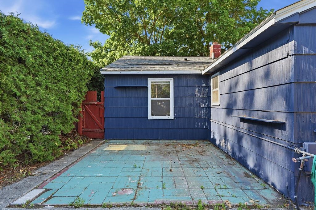 2434 W Wabash Ave - Photo 24